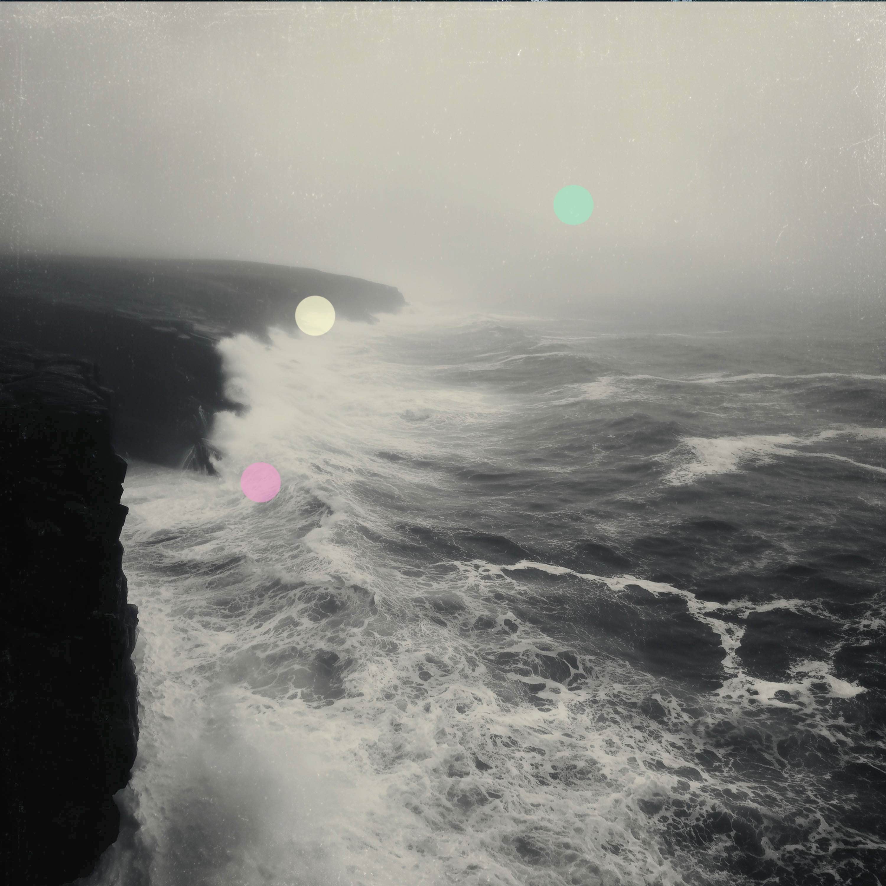 嵐の中の荒れ狂う波 | ワイルドな大西洋の海岸