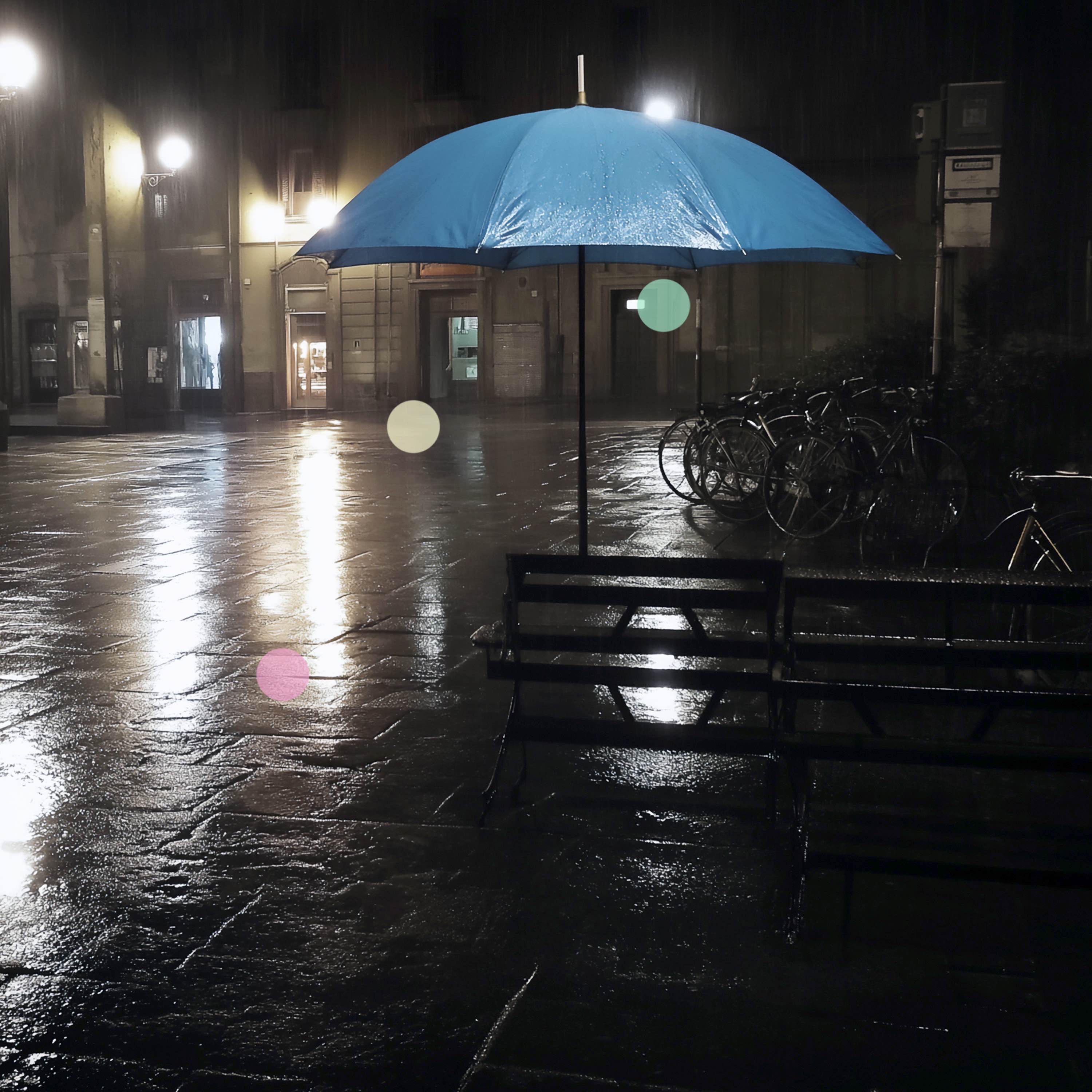 傘の下の雨｜安定した小雨