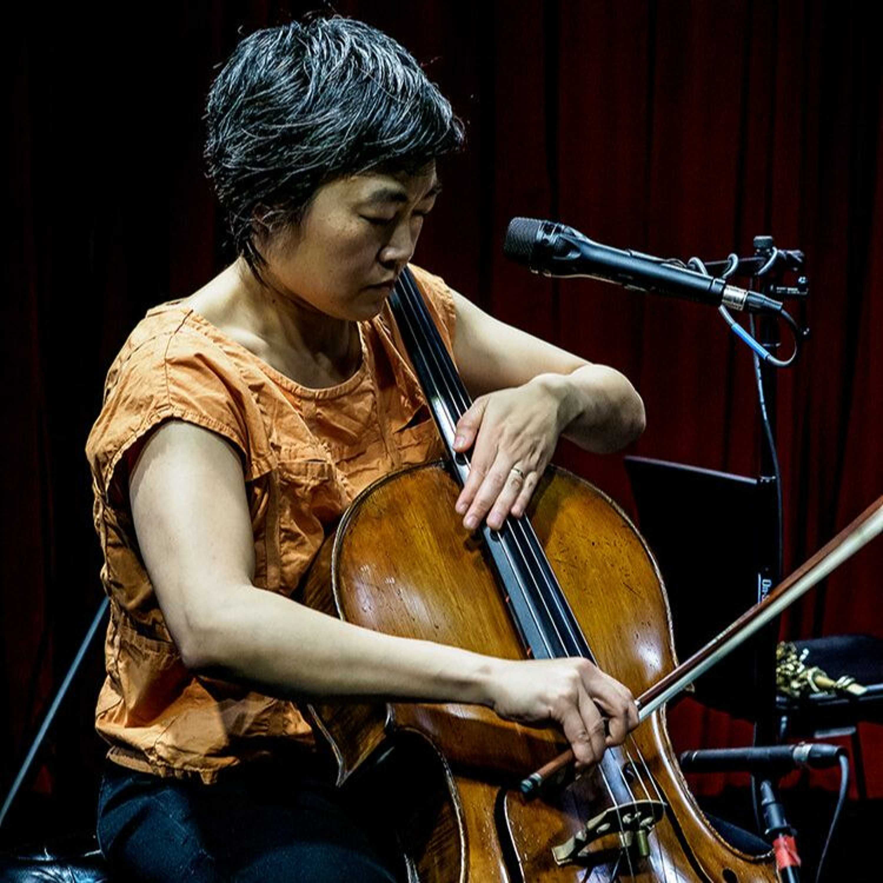 De nouveaux timbres avec la voix et le violoncelle de Theresa Wong [ENGLISH]