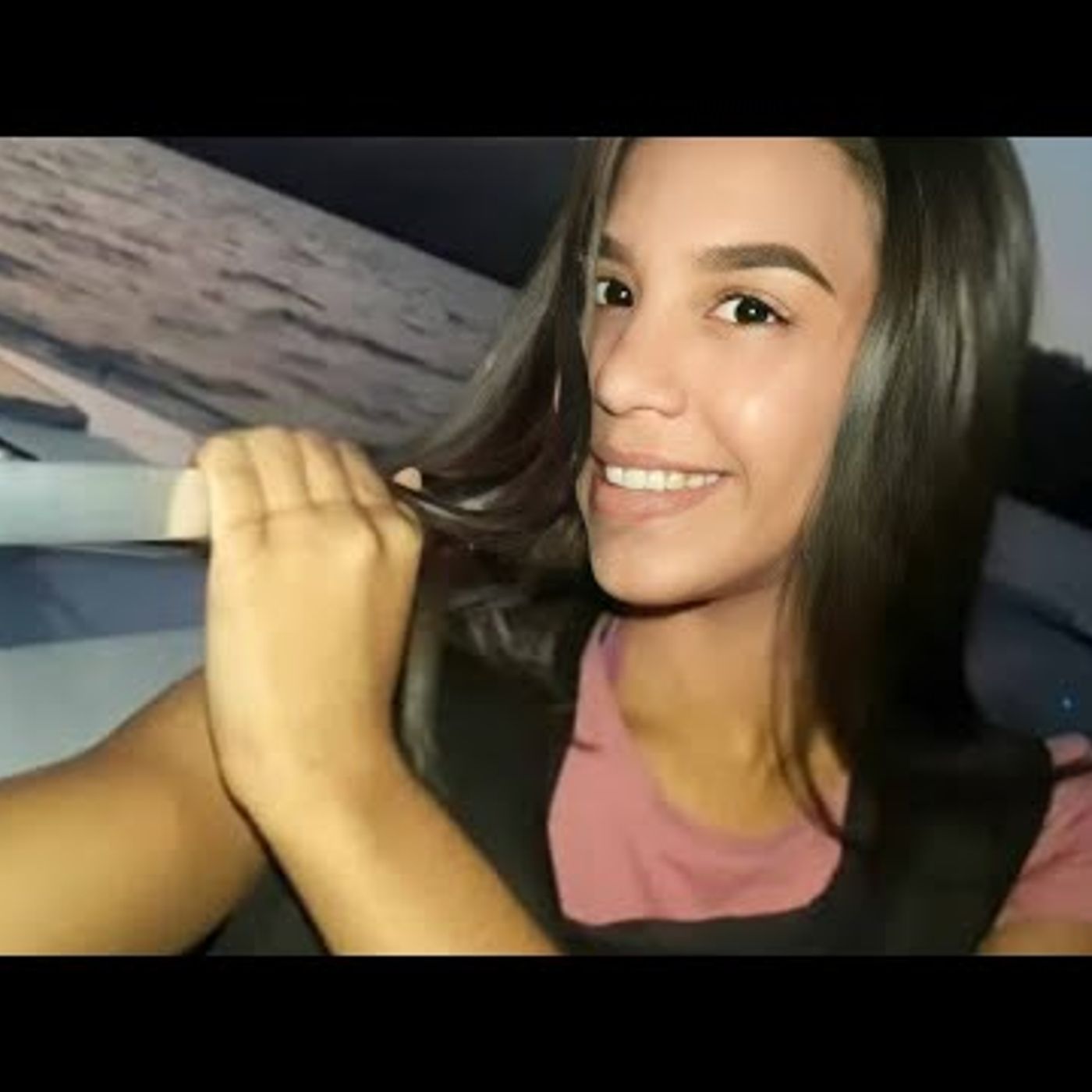 52. Público una SELFIE y luego fue AS3SINADA - Tenía 16 - DOCUMENTAL Ángela Aguirre 👁 episode artwork