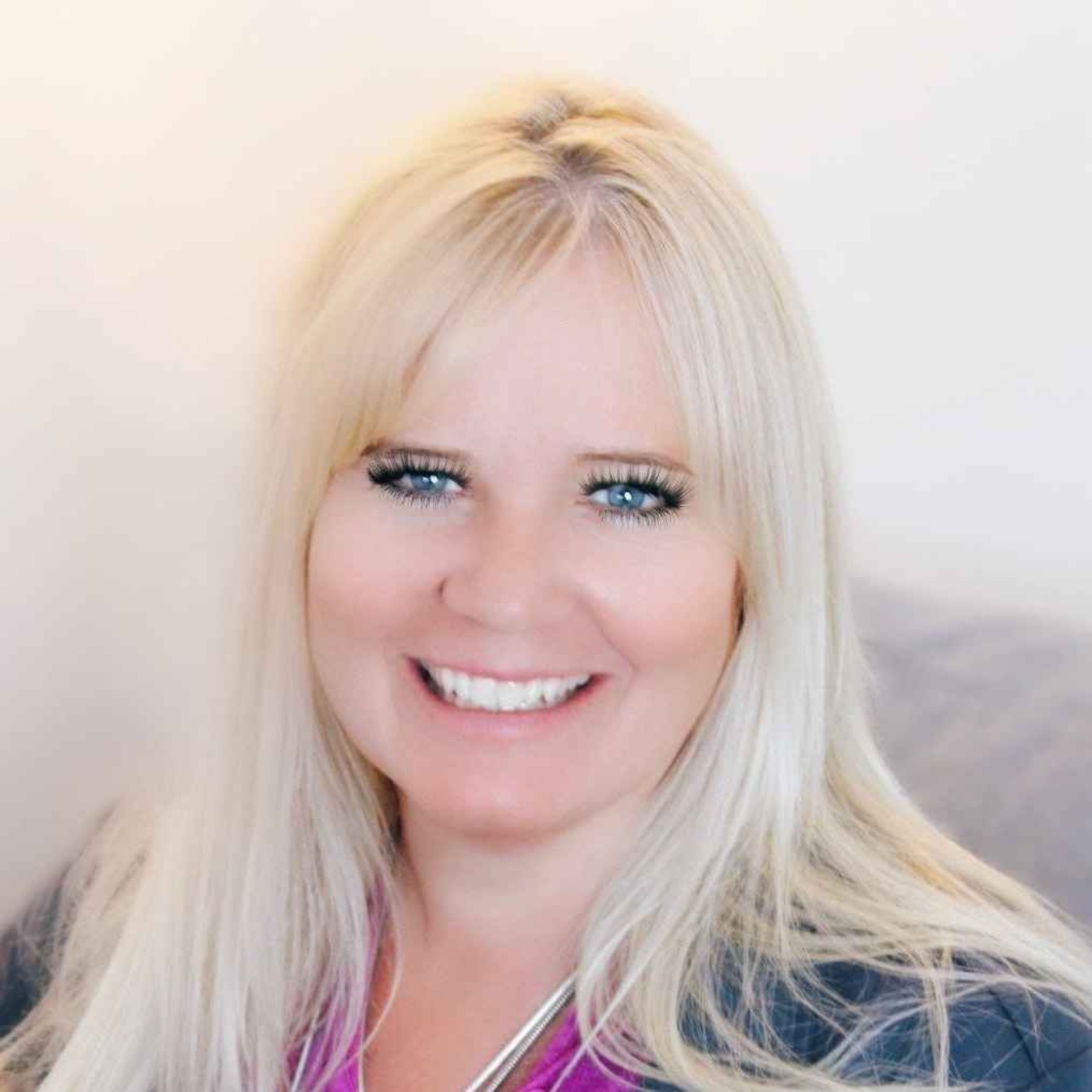 Resilience Expert: How to Be Mentally Strong When Life Falls Apart - Dr. Cristi Bundukamara Resilience Expert: How to Be Mentally Strong When Life Falls Apart - Dr. Cristi Bundukamara