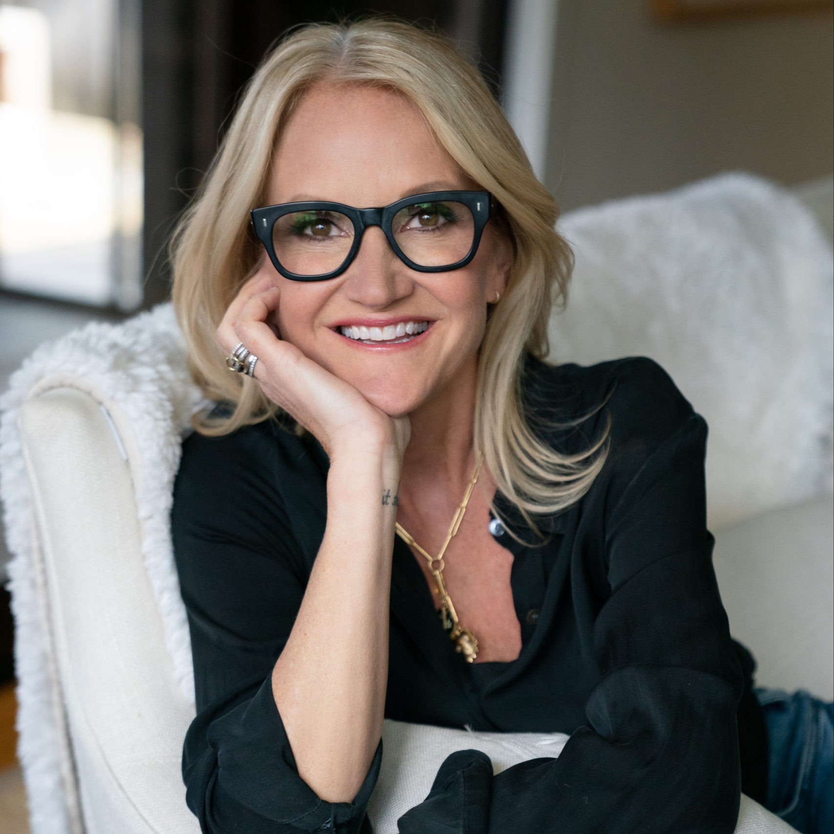 Build Unwavering Confidence - Mel Robbins