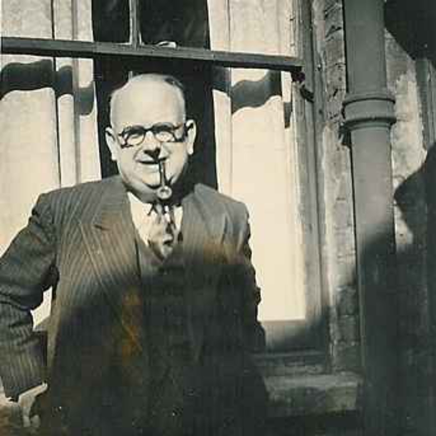 S2 - Épisode 5 - "Le dossier Battersea" (deuxième partie) S2 - Épisode 5 - "Le dossier Battersea" (deuxième partie)