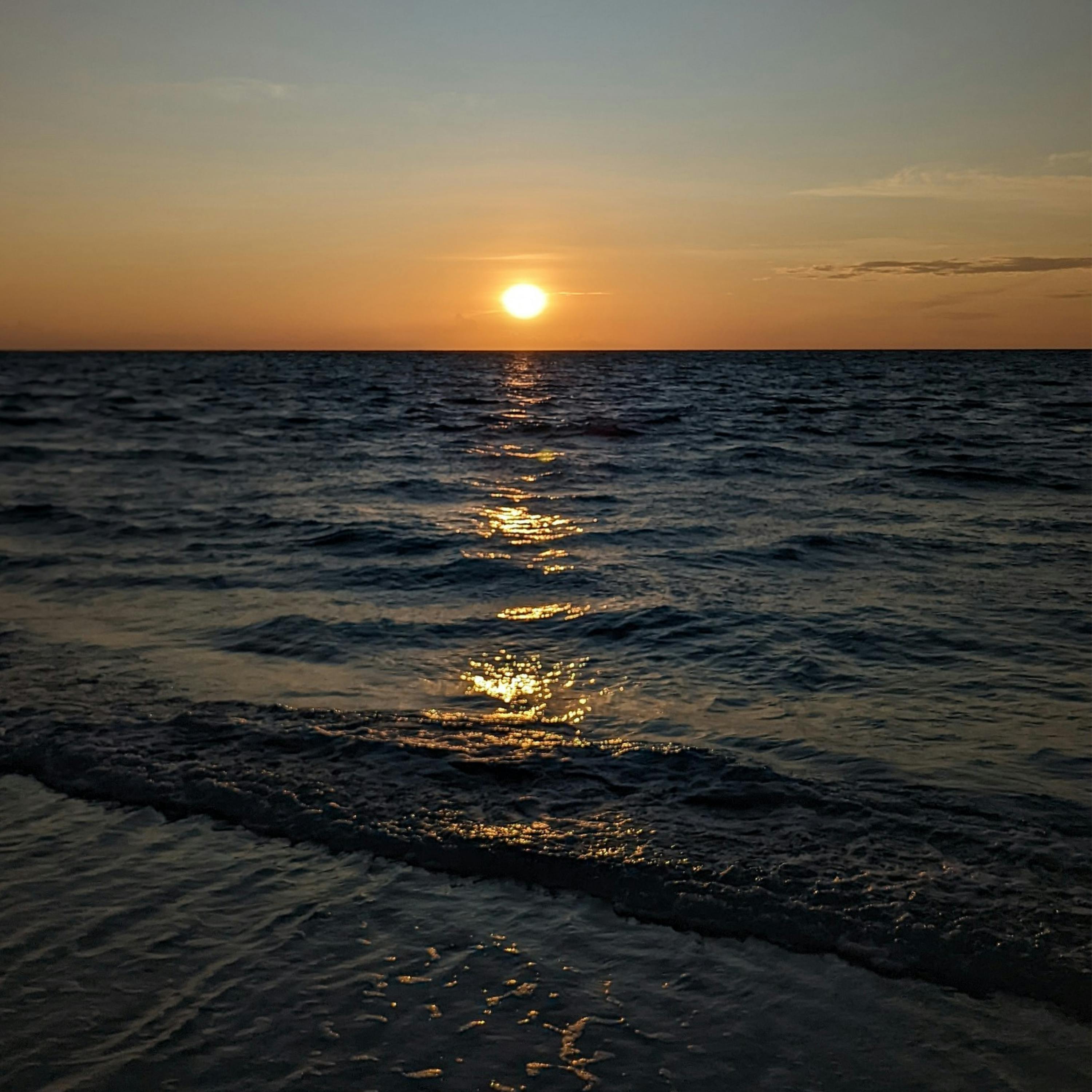 😴🌊🎵 DUERME con el Sonido de las OLAS y una MÚSICA Suave
