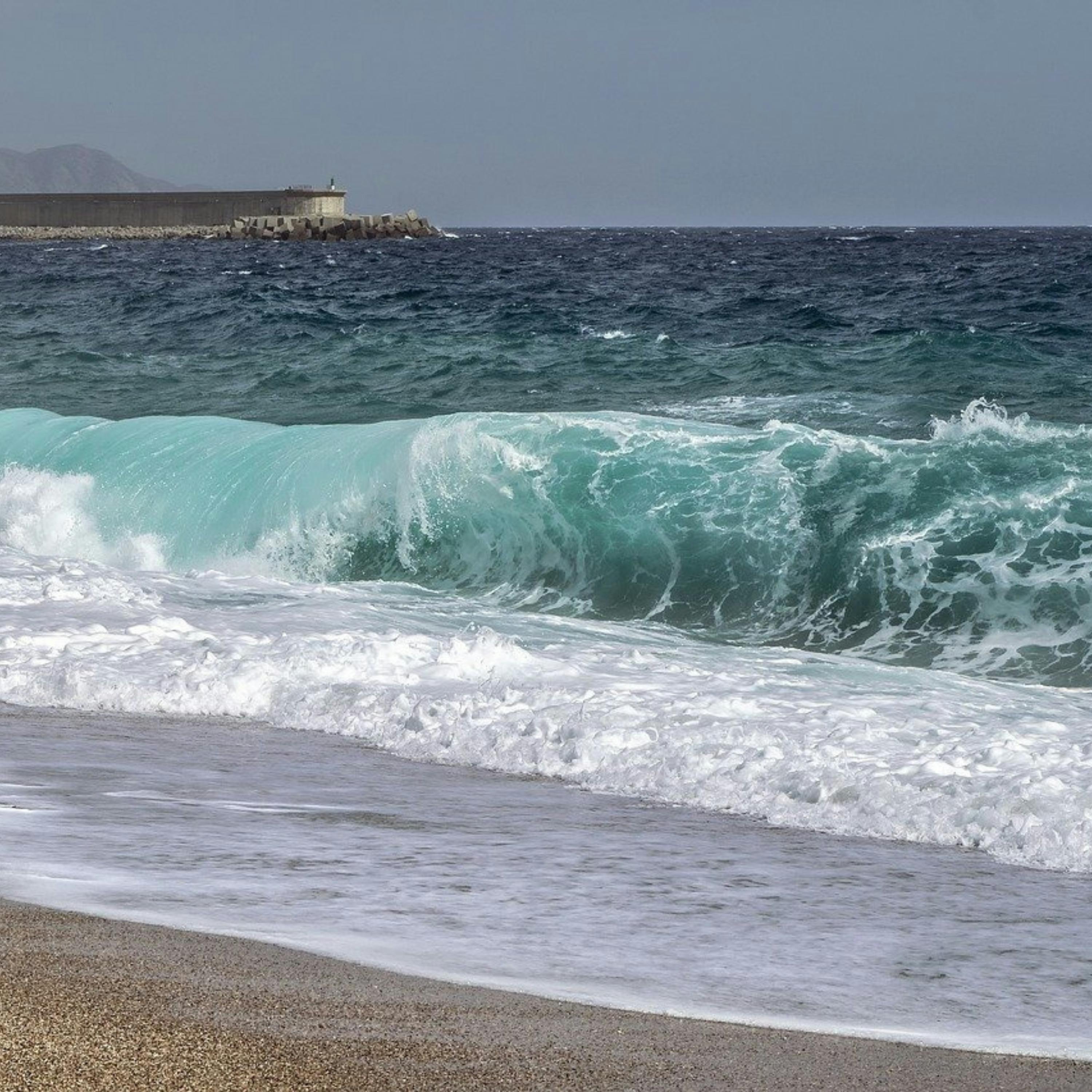 😴🌊🎵 Sumérgete en un SUEÑO Profundo con el Sonido de las OLAS y la MÚSICA Relajante