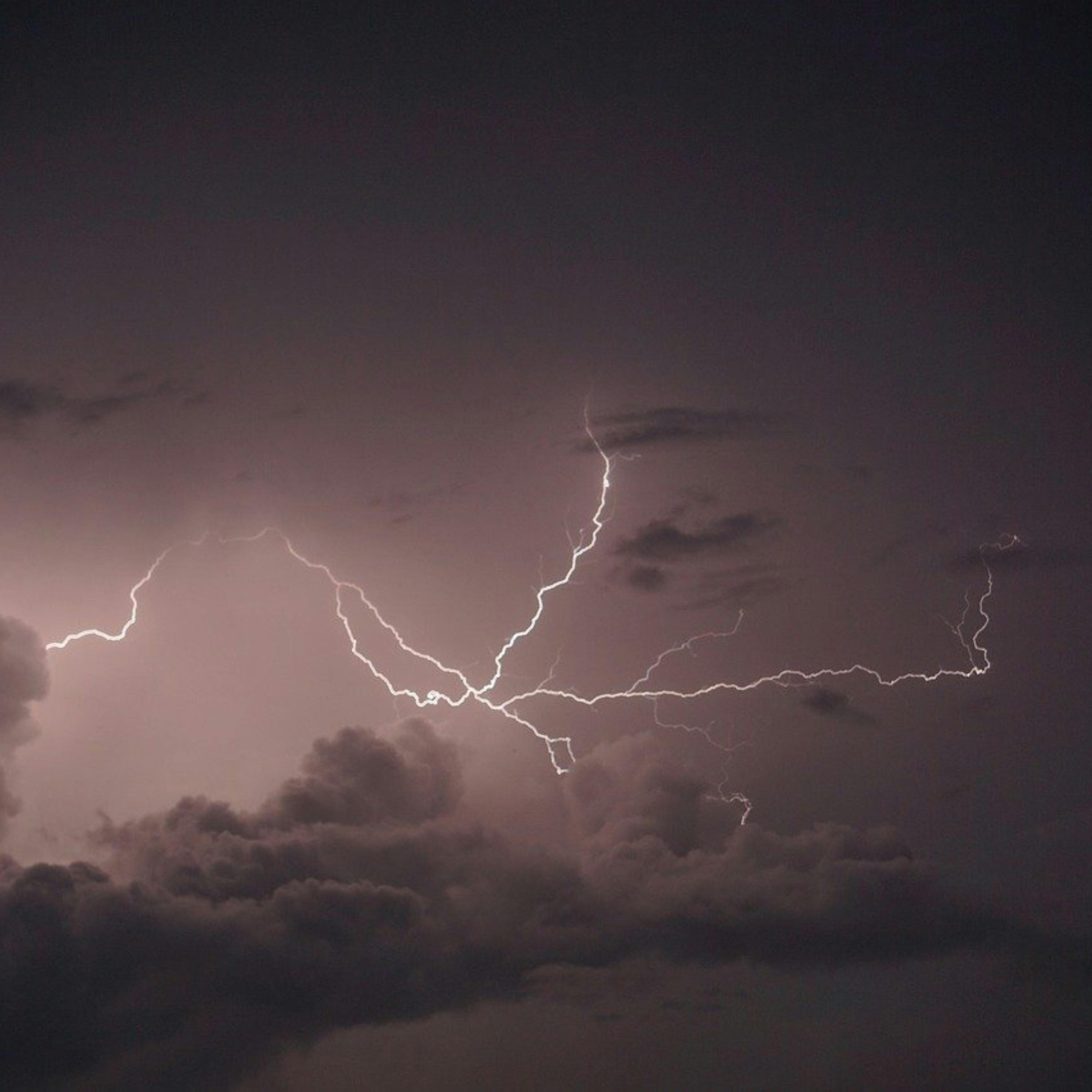 😴⛈️🎵 La MÚSICA y el Sonido de una TORMENTA, un Remedio para el INSOMNIO