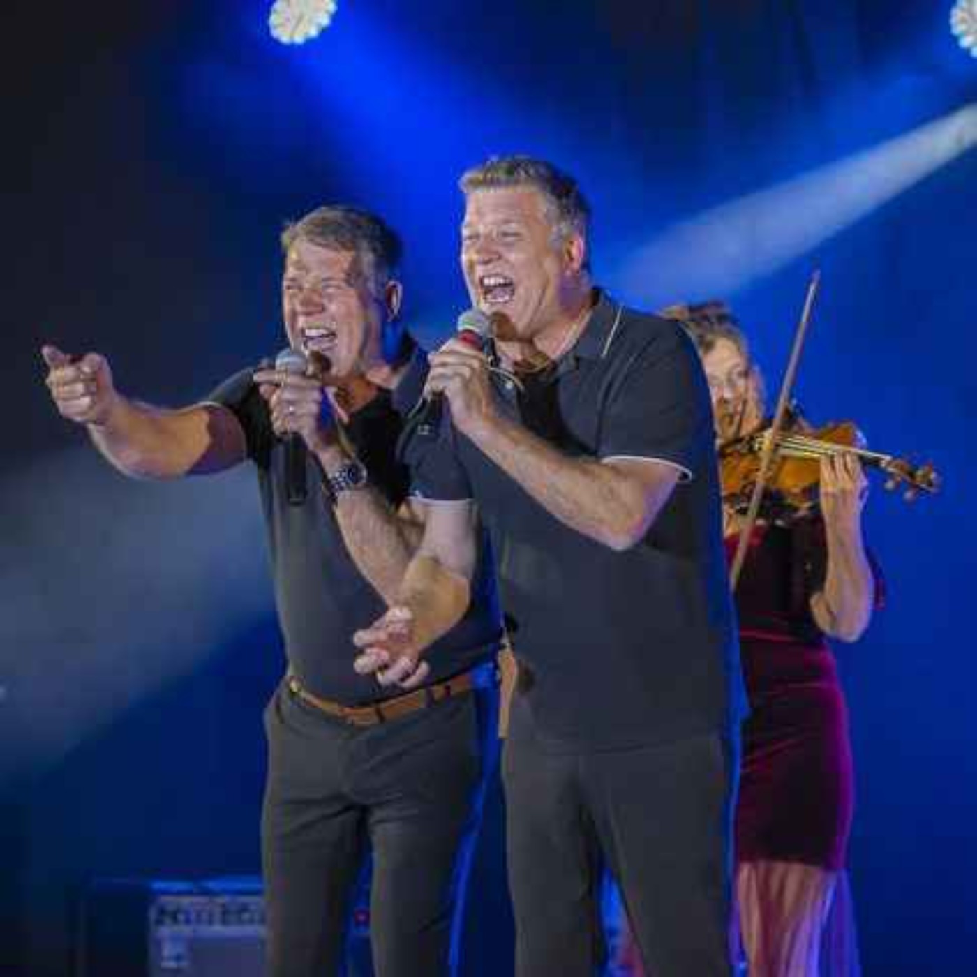 LES GRANDS ENTRETIENS DE NIKOS OLIVIER