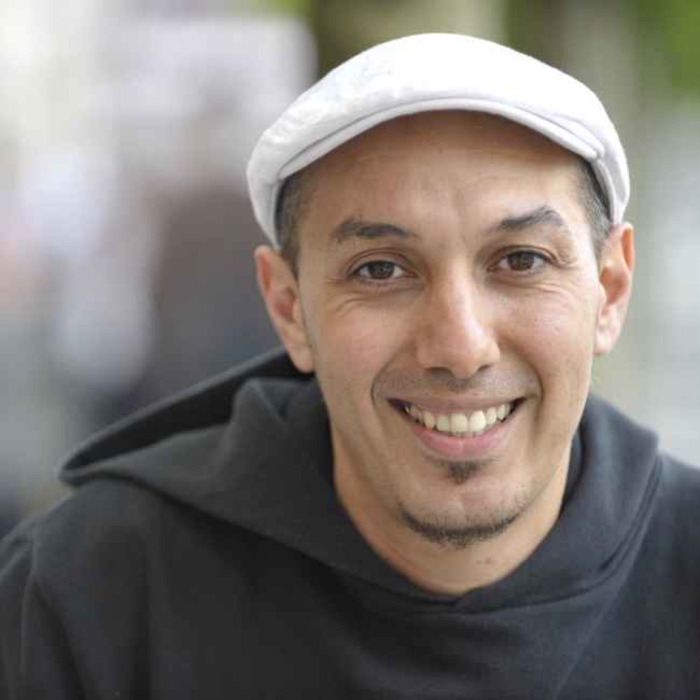 INTERVIEW EXCLUSIVE KADDOUR ALIAS HK  SUR PLUS FM 20 MAI 2026 episode artwork