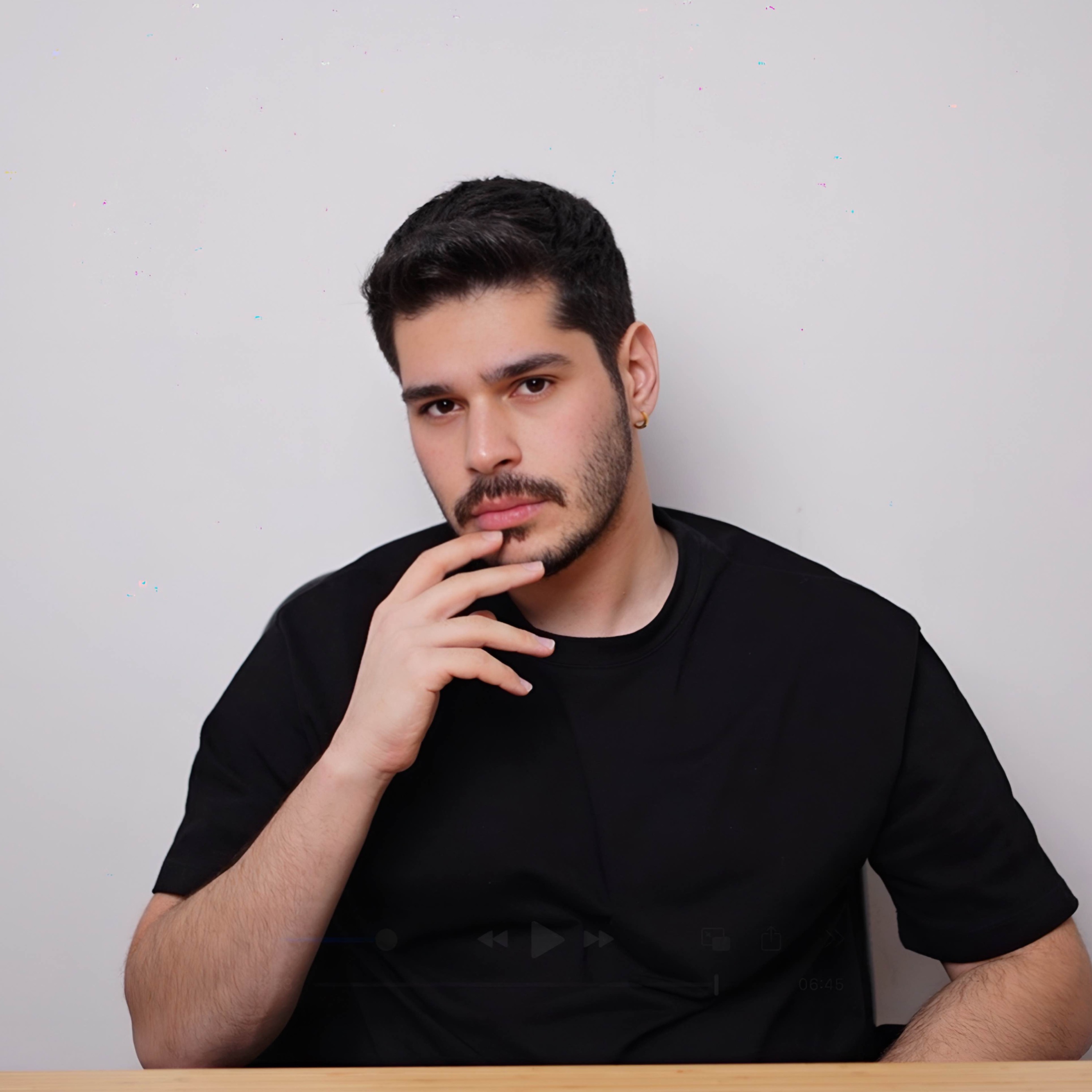 دانشگاه برم یا کار کنم؟تصمیمی که زندگیتو تغییر میده