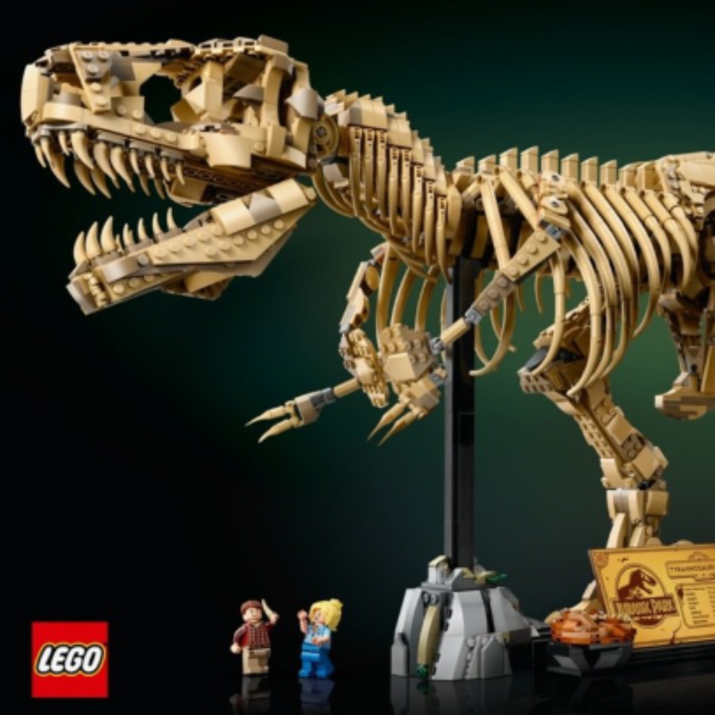 New JURASSIC WORLD T. rex Fossil Build from LEGO Is Worth Waiting 65 Million Years For