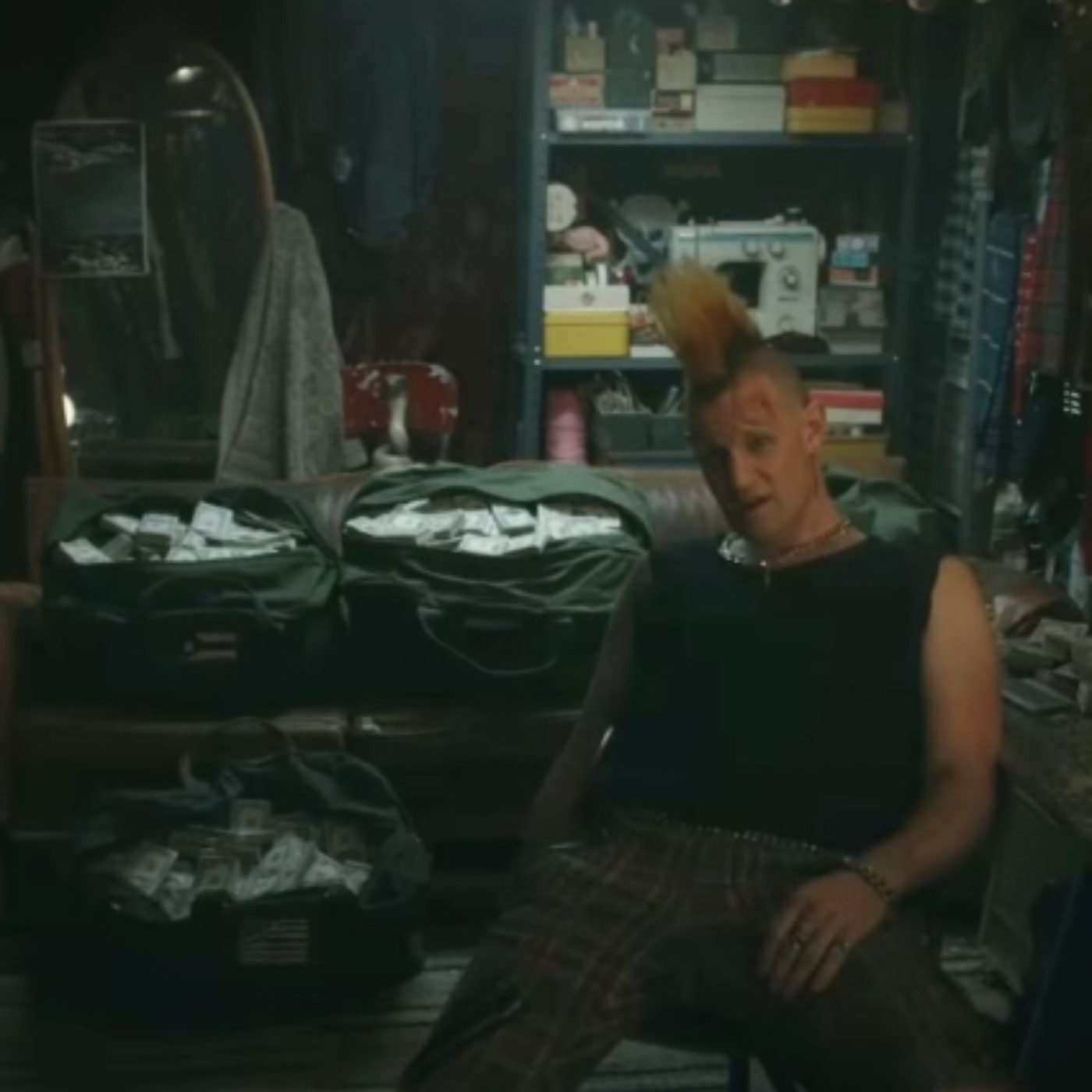 Matt Smith Rocks a Colorful Mohawk in CAUGHT STEALING Trailer