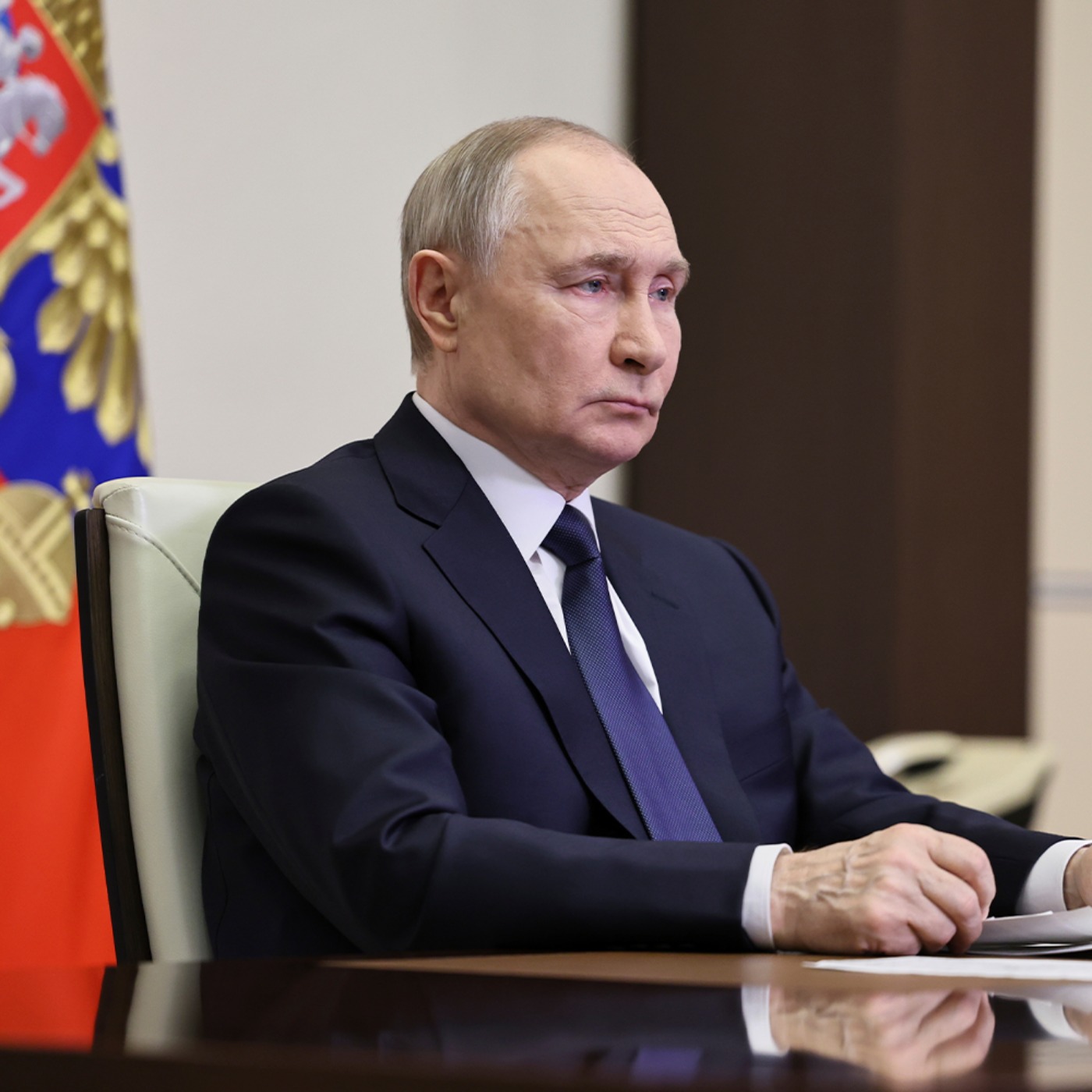 Путин объявляет «шоковое» перемирие в «решающую неделю» мирных переговоров episode artwork
