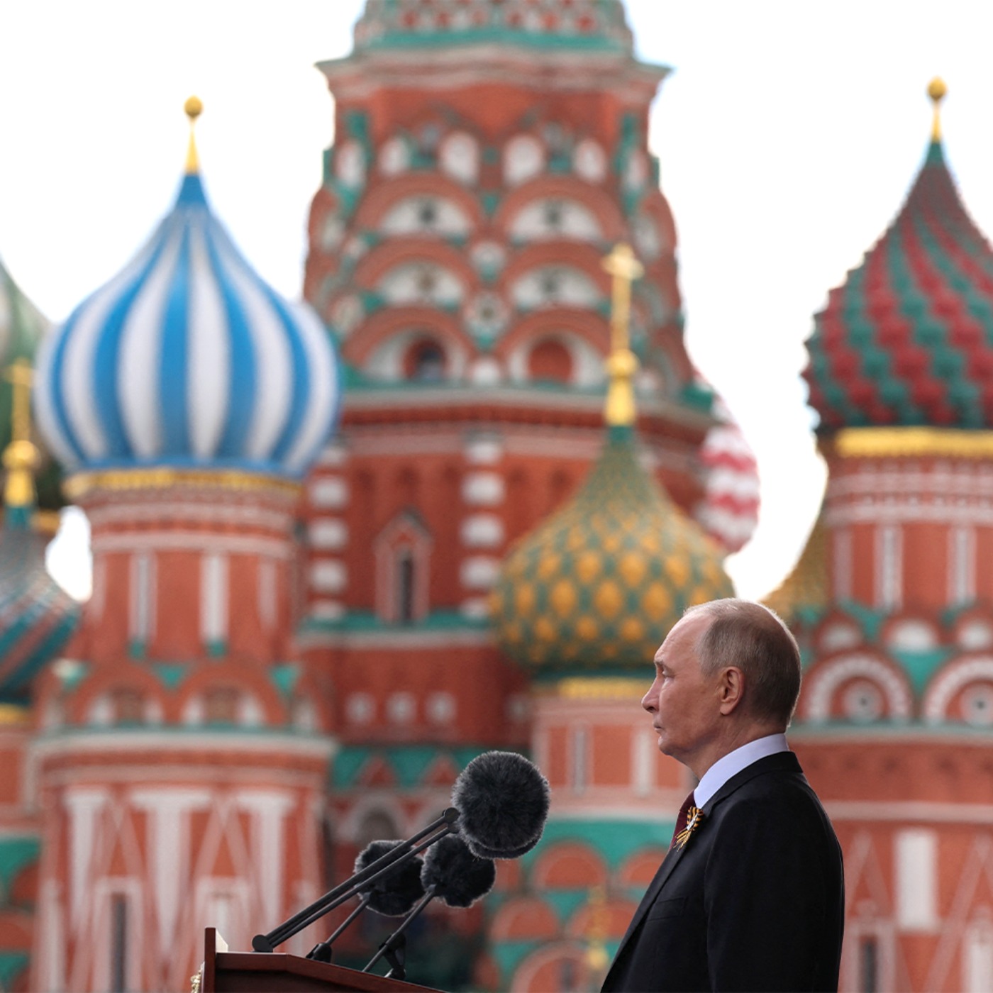 Китайские войска на параде Победы у Путина: Си присоединяется к Путину, чтобы досадить Трампу episode artwork