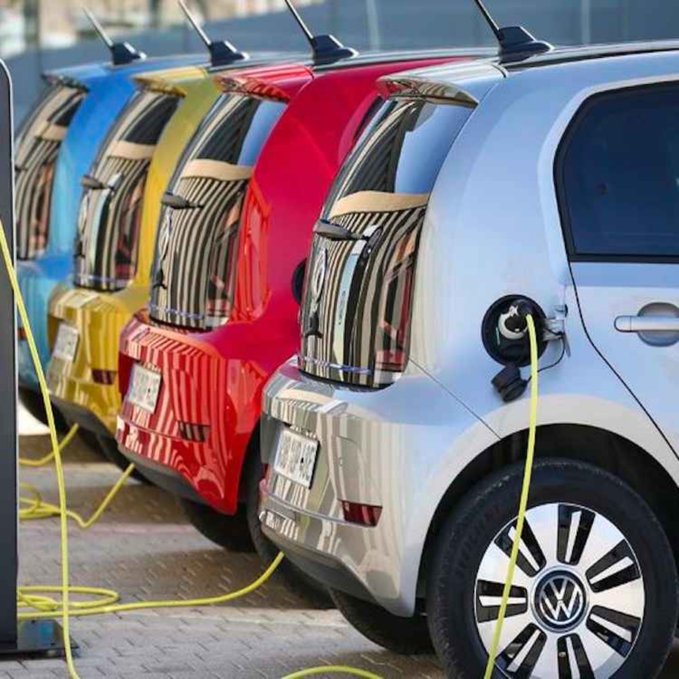 Ventes voitures électriques...Trump a été un coup de masse ! episode artwork