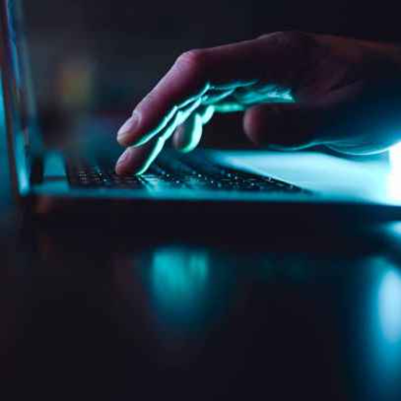 Irish People in Dubai Warned to be Careful Over Online Posts - 04/03/2026 episode artwork