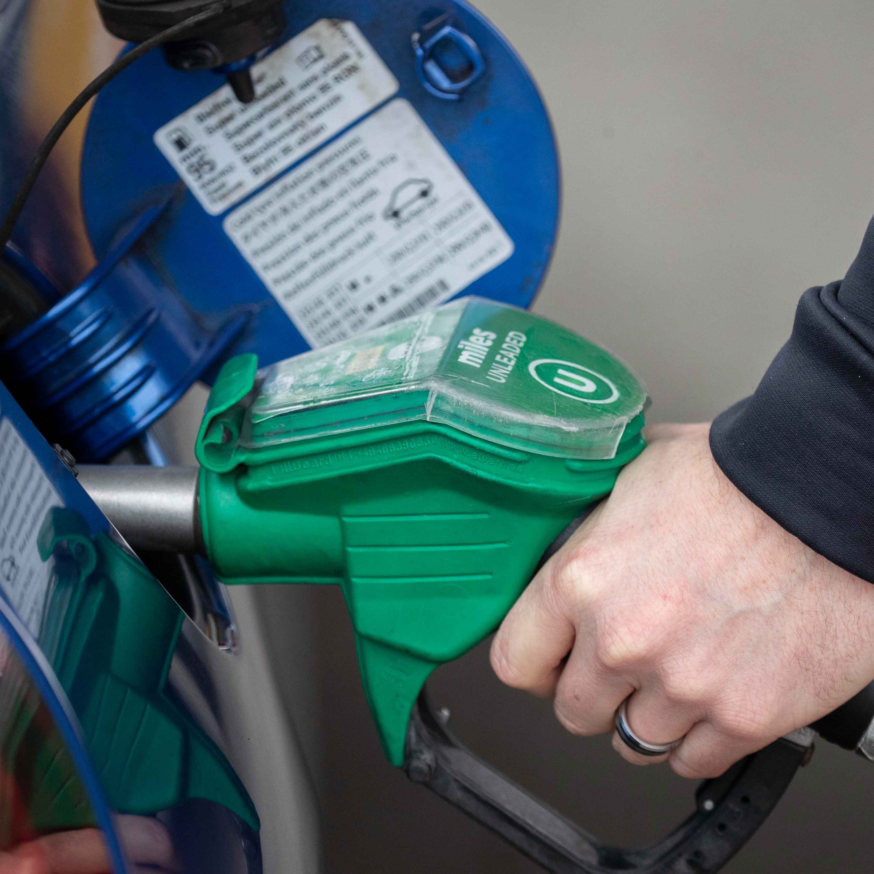 Fuel Prices Top €2 a Litre as Annual Extra Cost to Households From War Could Hit €1,000 - 10/03/2026 episode artwork