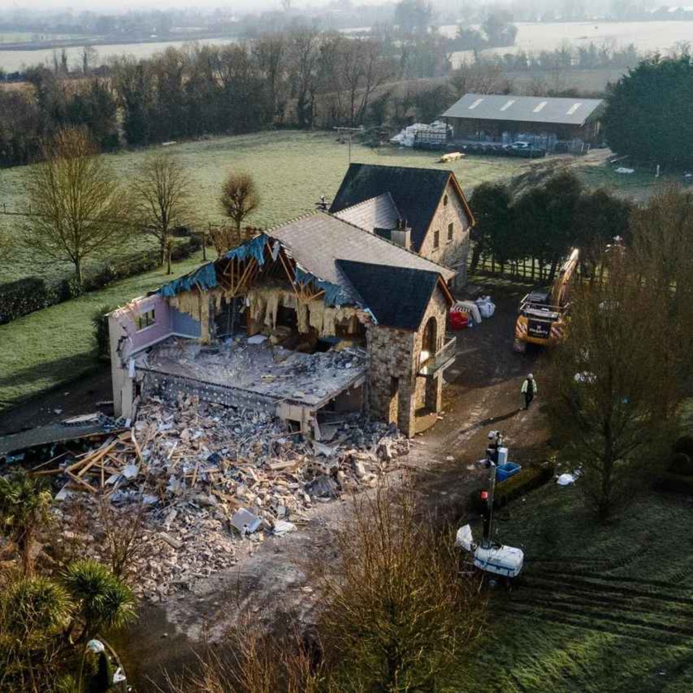 Owners of Demolished Meath House Swear Not to Interfere with Ongoing Clean-Up Works at Site - 24/03/2026 episode artwork