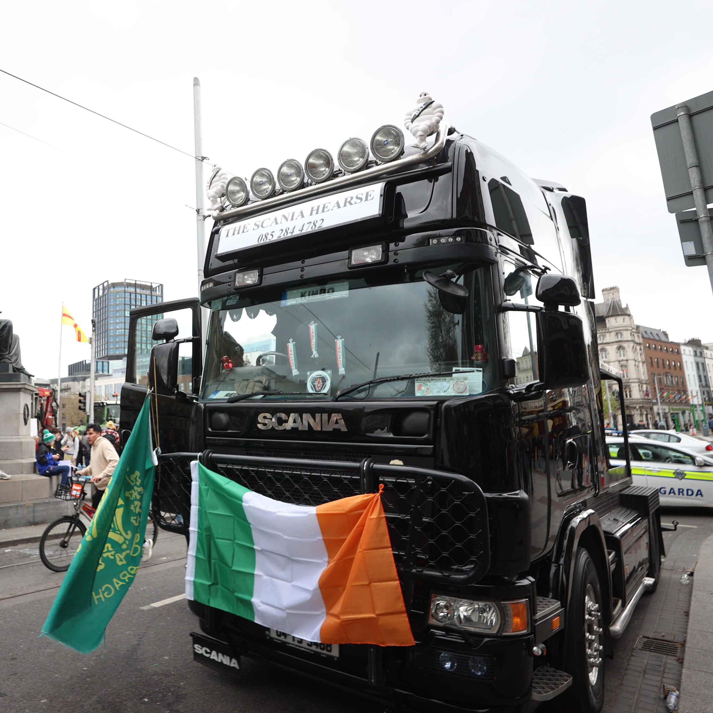Fuel Protesters Left Unions Feeling "Upstaged and Under Scrutiny" - 22/05/2026 episode artwork