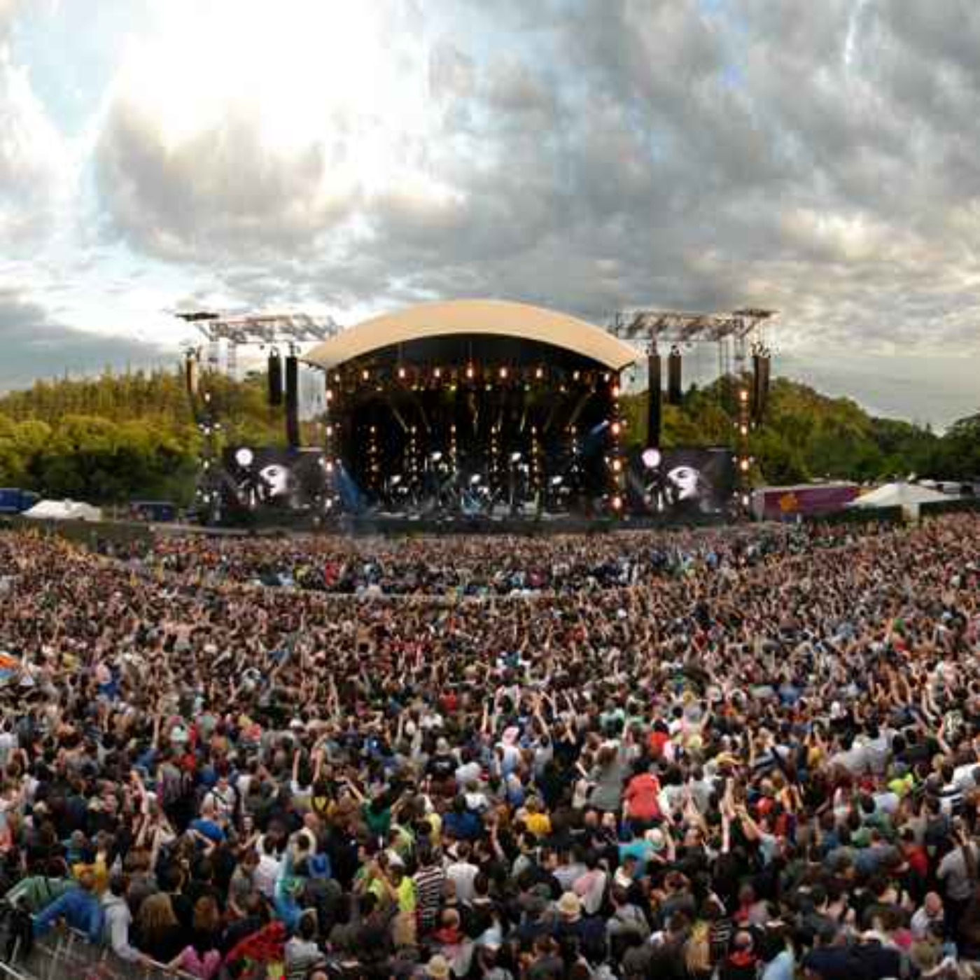 Slane Residents Slam MCD Offer as Anger Grows Over Disruption and Lack of Consultation Ahead of Upcoming Concerts in Slane Castle - 27/05/2026 episode artwork