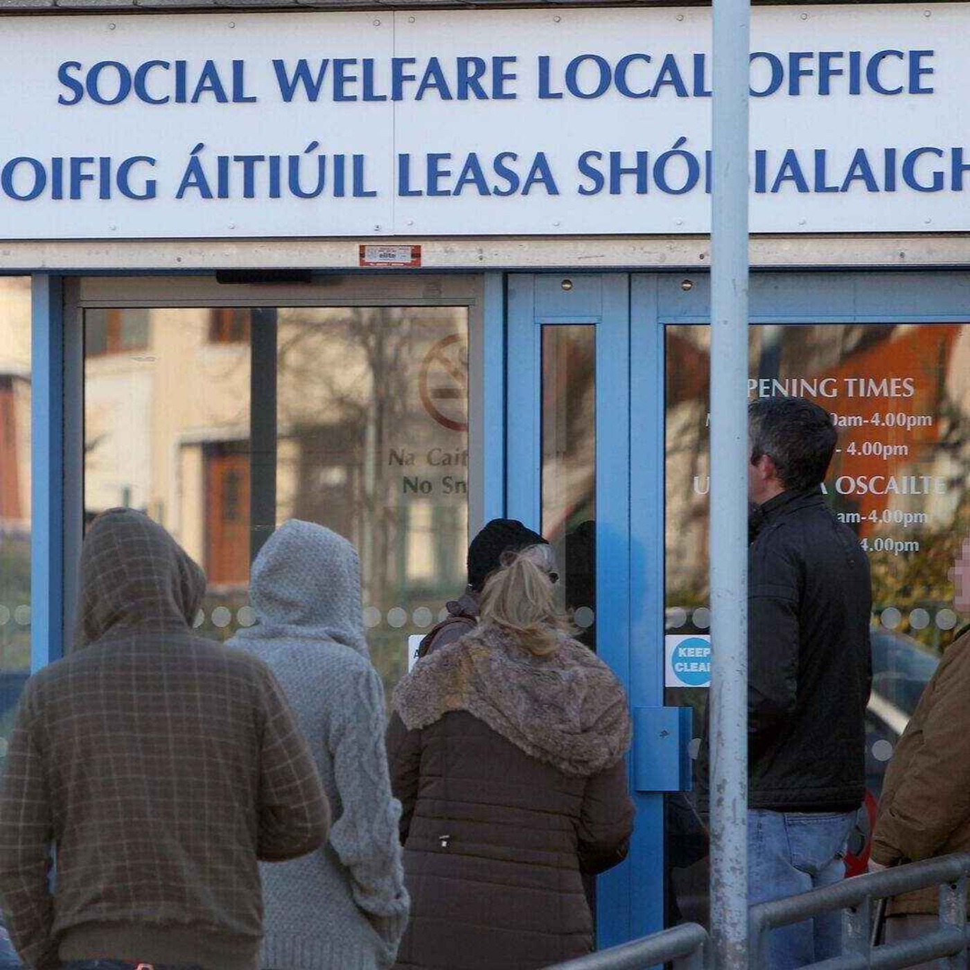 Immigrants No More Likely to Claim Welfare, Report Finds - 10/06/2026 episode artwork