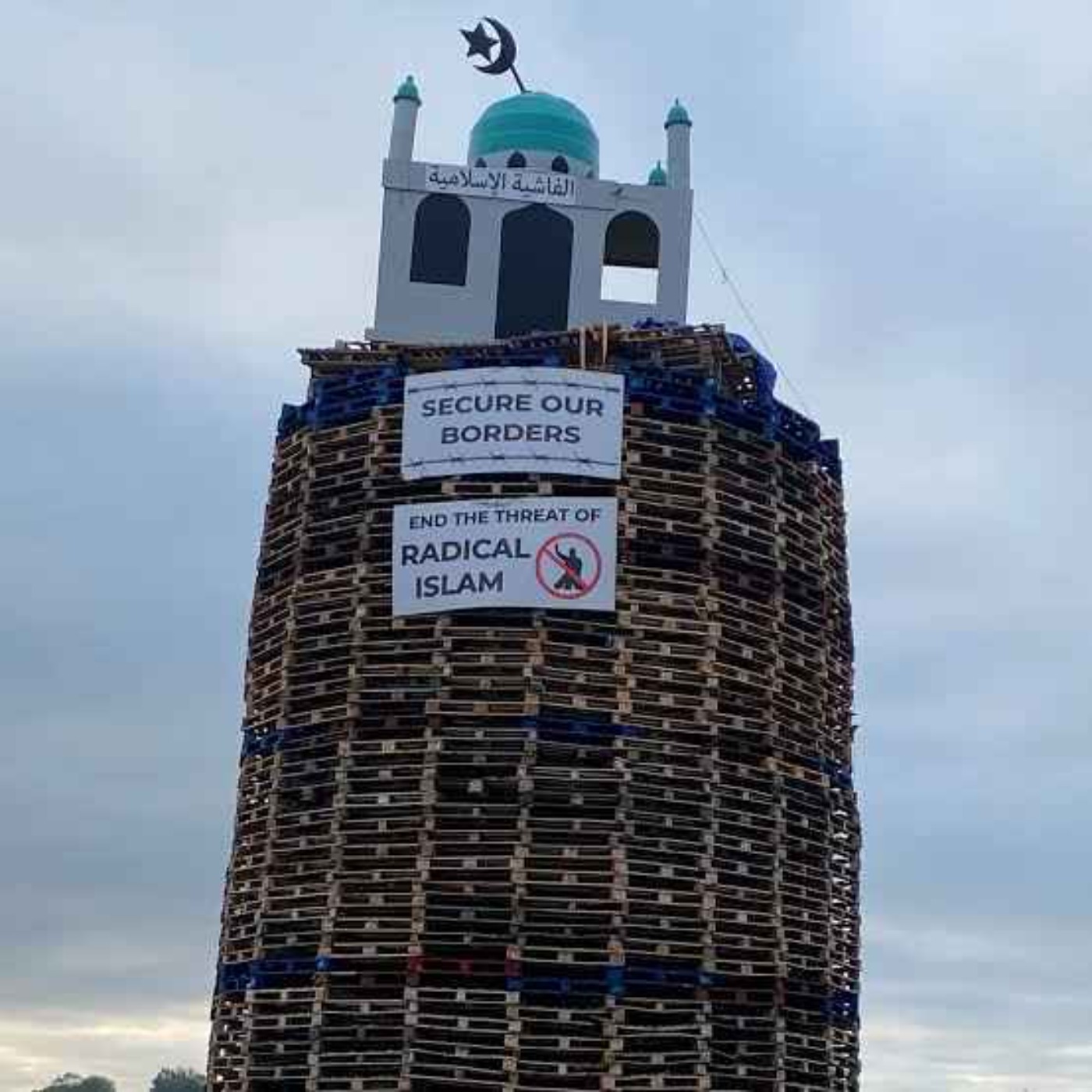 Replica Mosque On Top of Loyalist Bonfire in Tyrone Condemned as 'Vile' - 09/07/2026 episode artwork