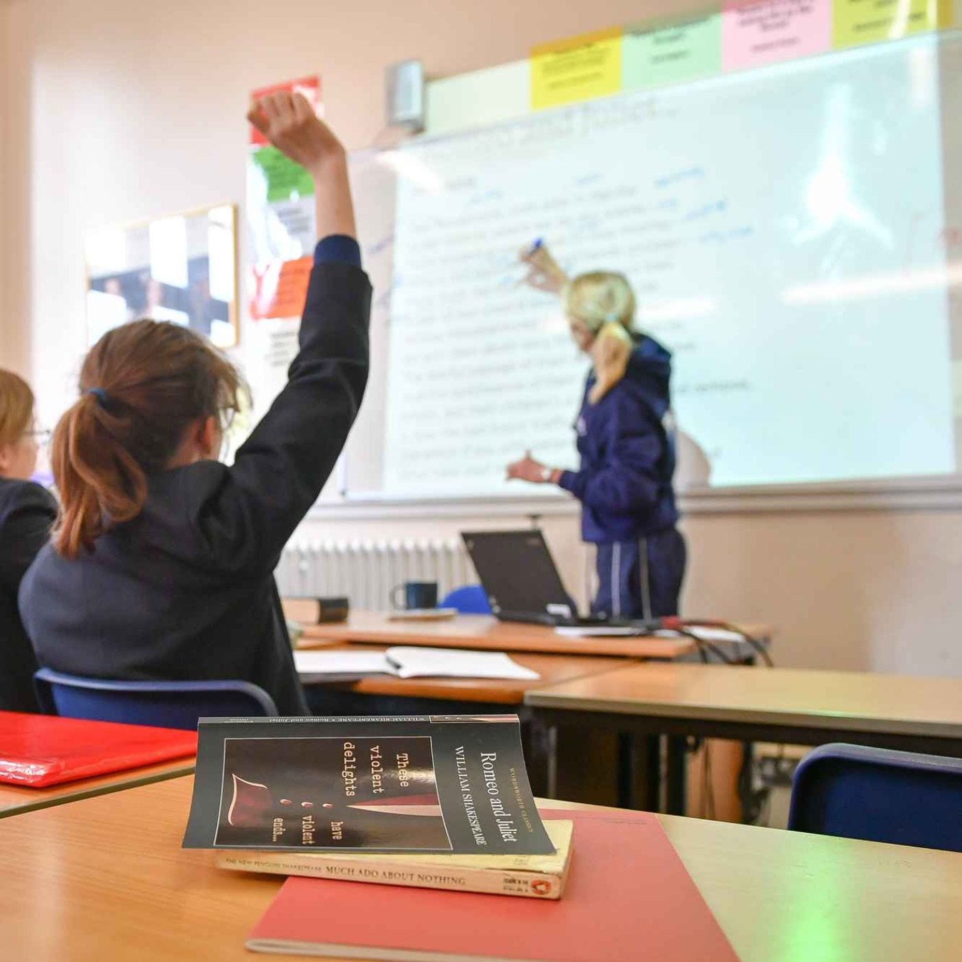 Over 2,000 Meath Children in Classes of 30 or More - 11/08/2026 episode artwork