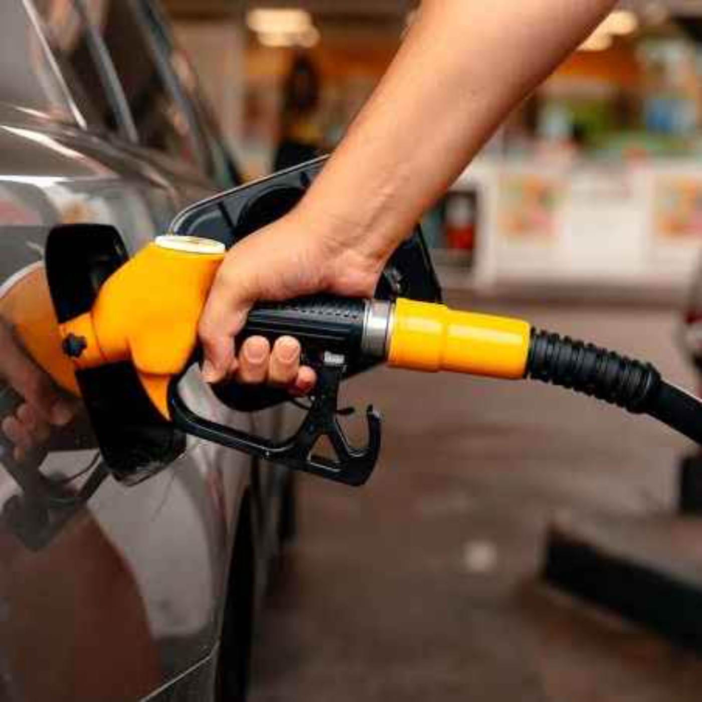 Sinn Féin Forces Dáil Recall Over Soaring Fuel Prices - 25/08/2026 episode artwork