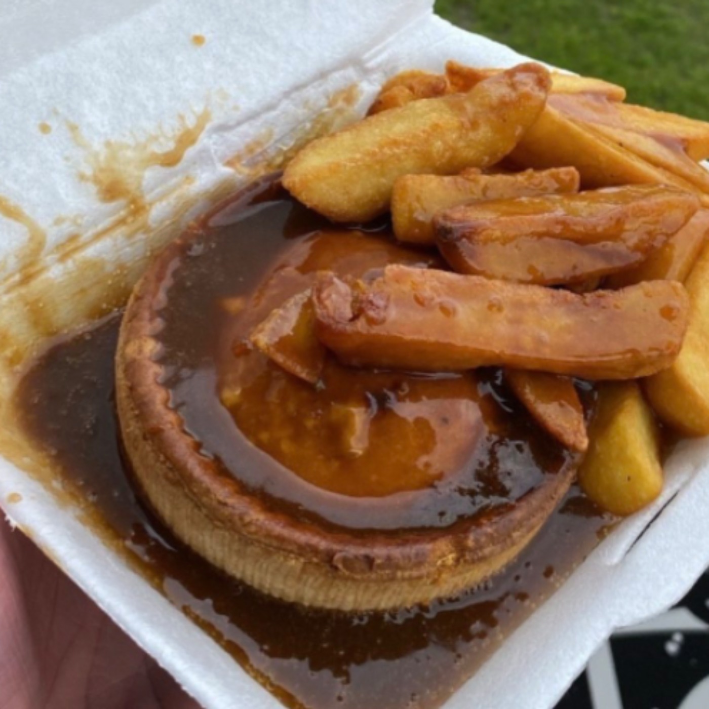 Mini Bad Boy Special: Beef Pies, Bad Knees & Bullseye at Midnight