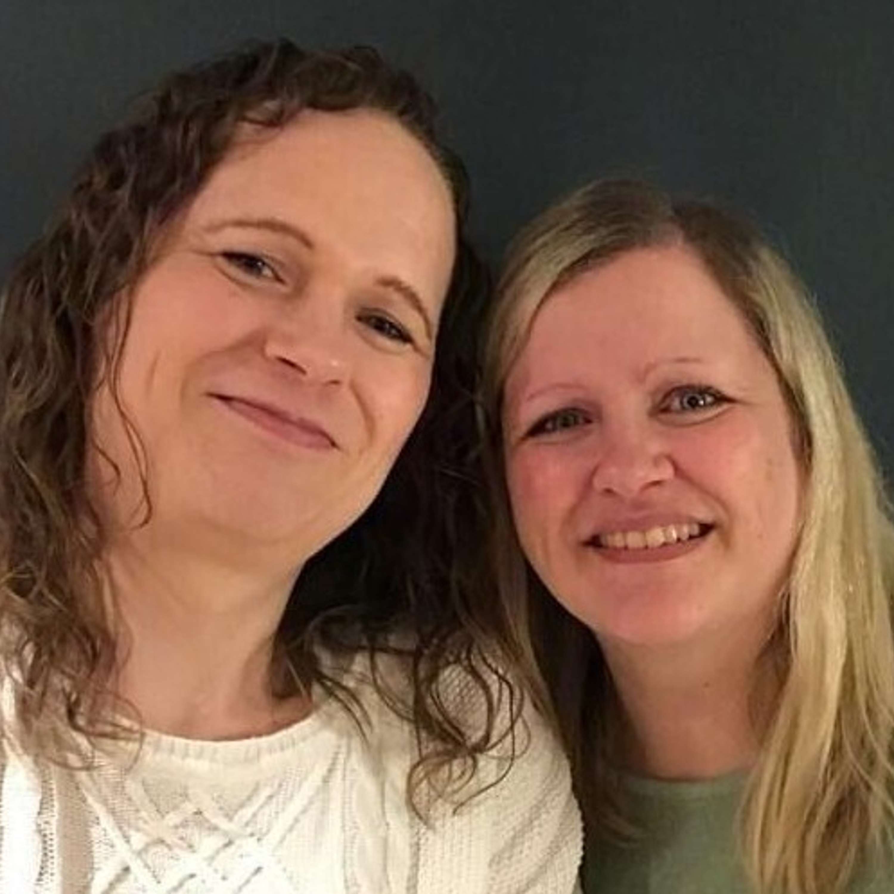 Søstrene Elisabeth og Hildegunn