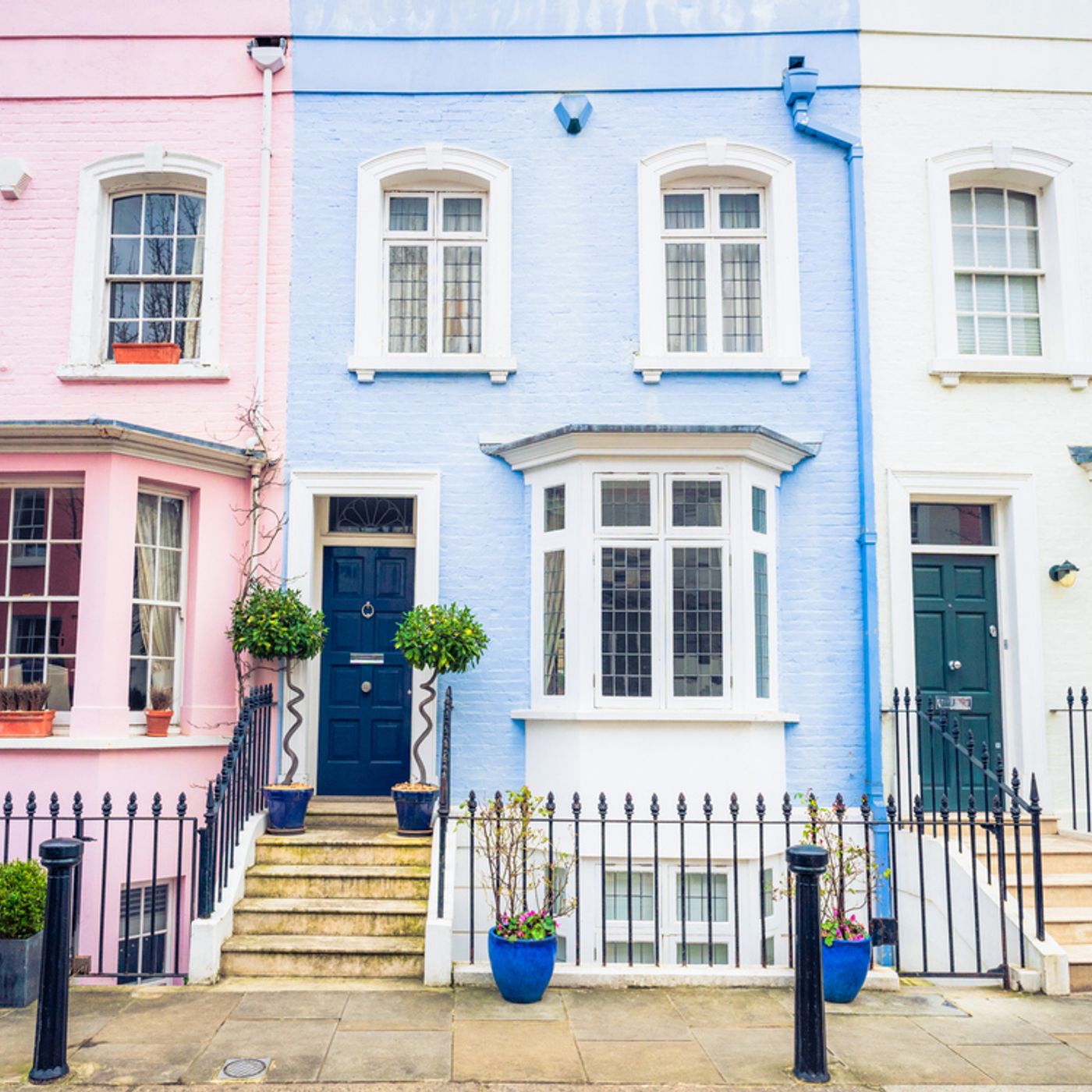 A house for life: building towns for the future