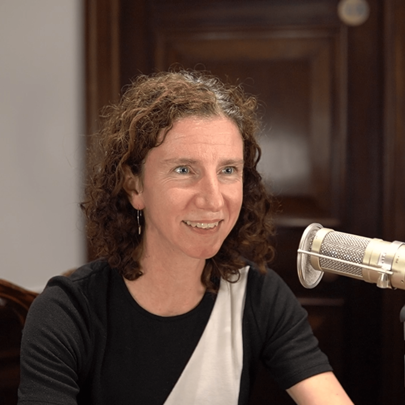 Women With Balls: with Anneliese Dodds