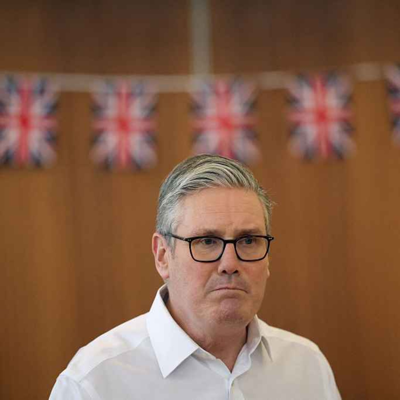 Why is Starmer so unpopular? with Lewis Goodall