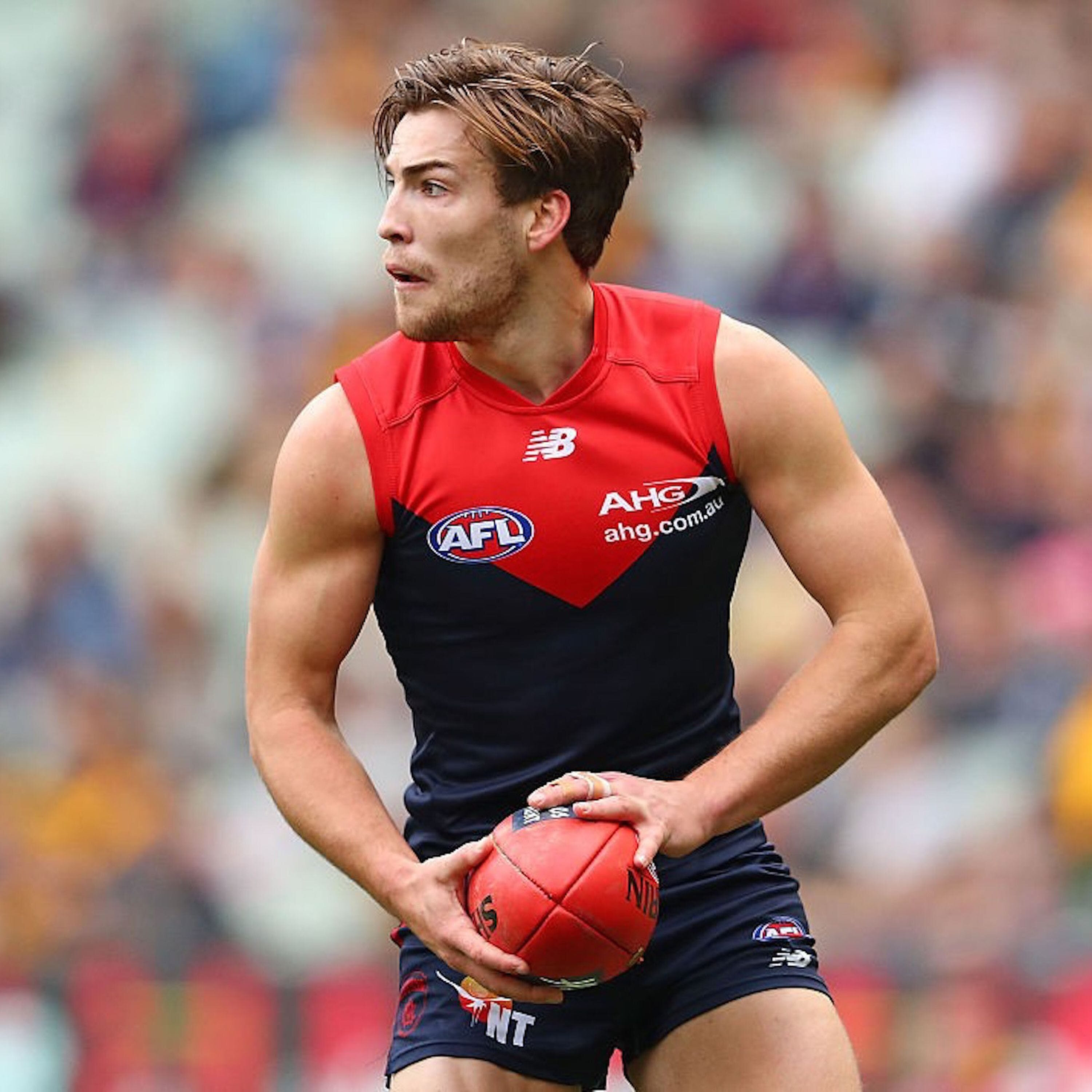 Who does returning Jack Viney replace? episode artwork