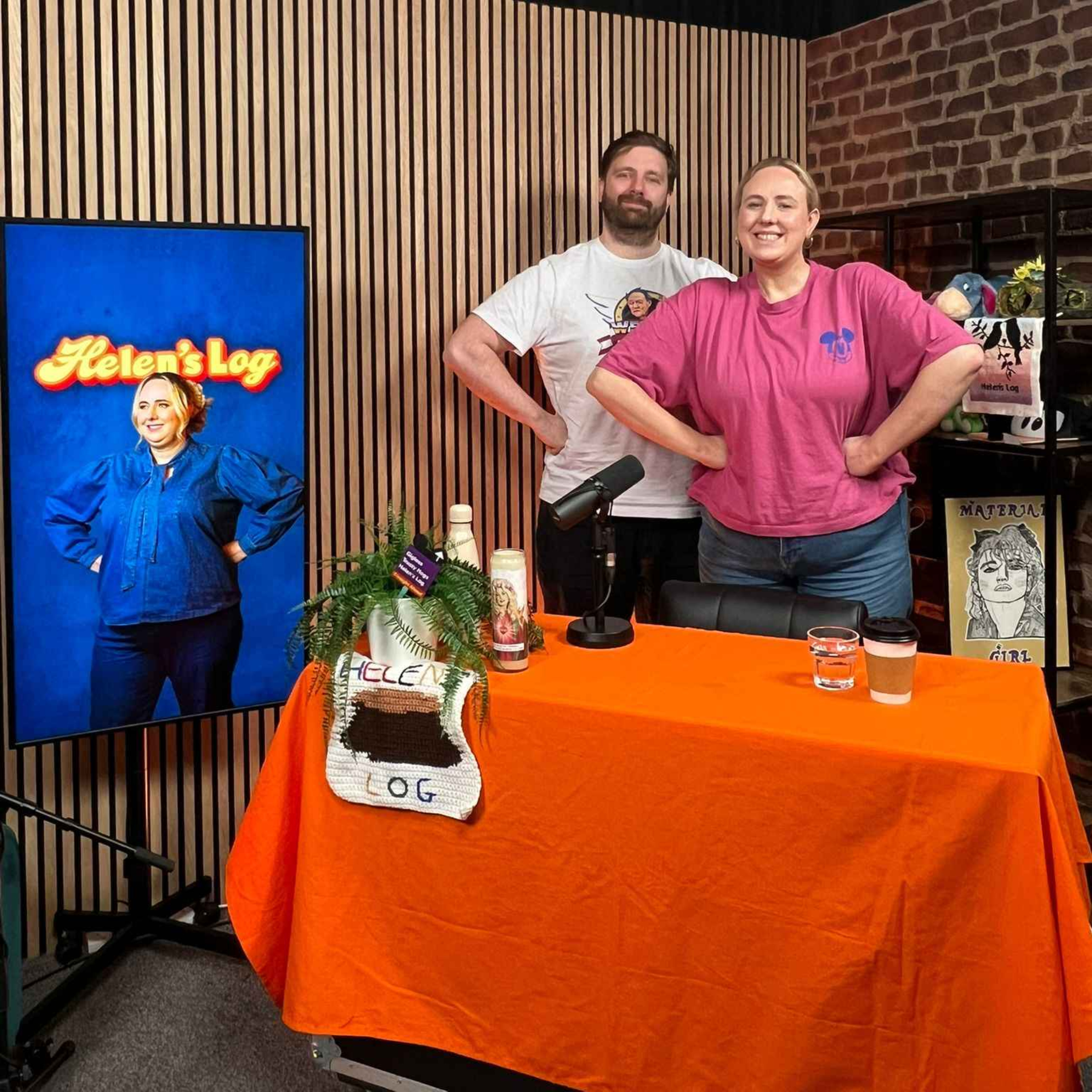Ep 34. Thongs, Town Elders, Togas with Pierre Novellie (The Return of) episode artwork