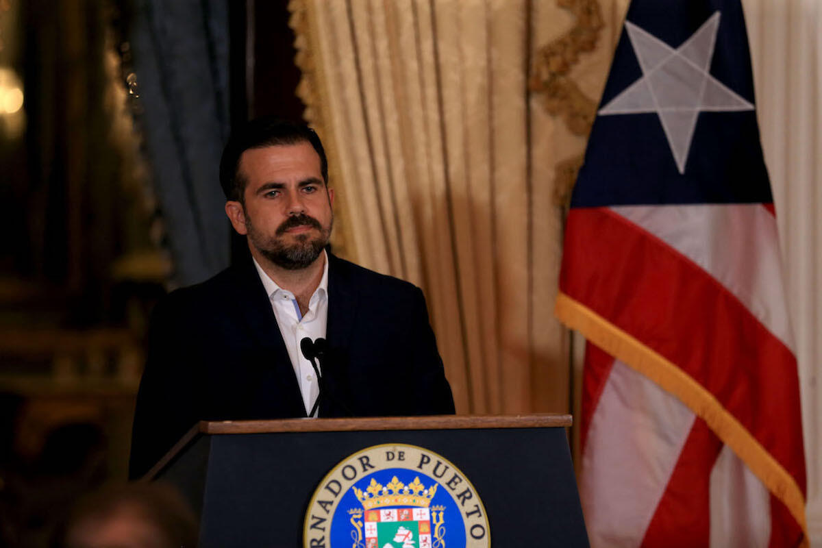 Thumbnail for "246: Ricardo Rosselló's Worst Political Week Ever (So Far)". Thumbnail for "246: Ricardo Rosselló's Worst Political Week Ever (So Far)".