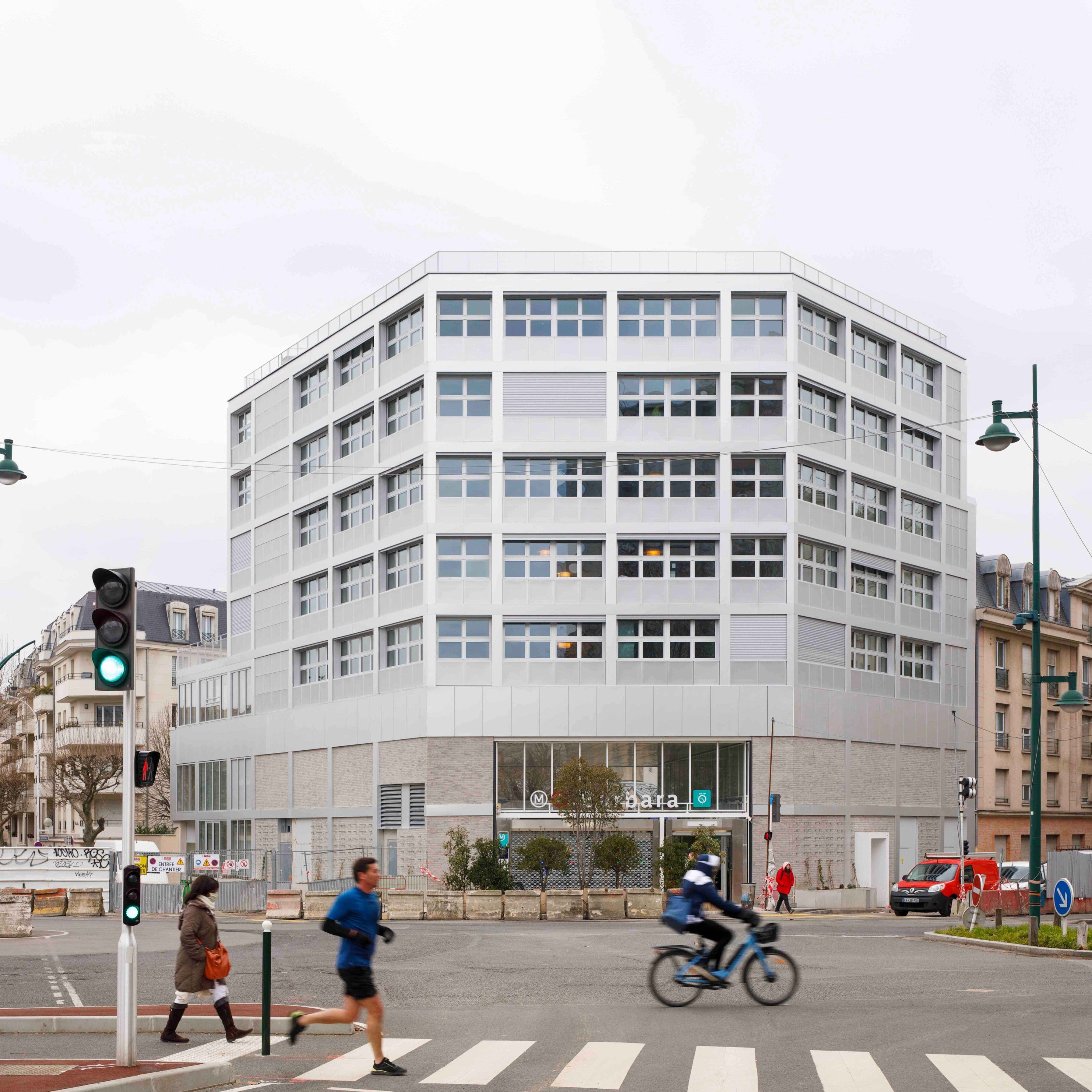 Comment des logements ont été créés au-dessus d’une station de métro episode artwork