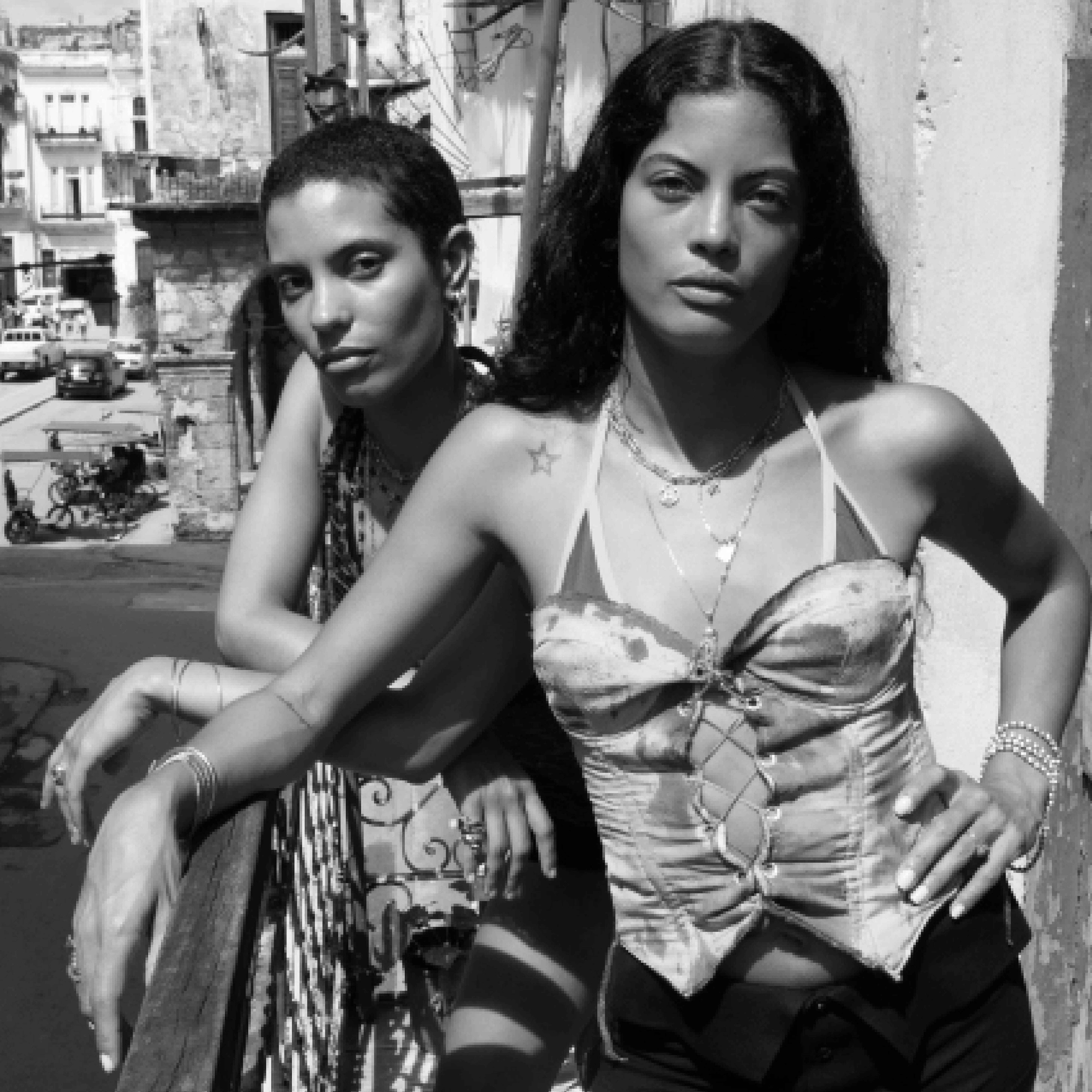 REDIFF Ibeyi, musiciennes : « La musique, ça a toujours été un moyen de se soigner et de se faire plaisir »
