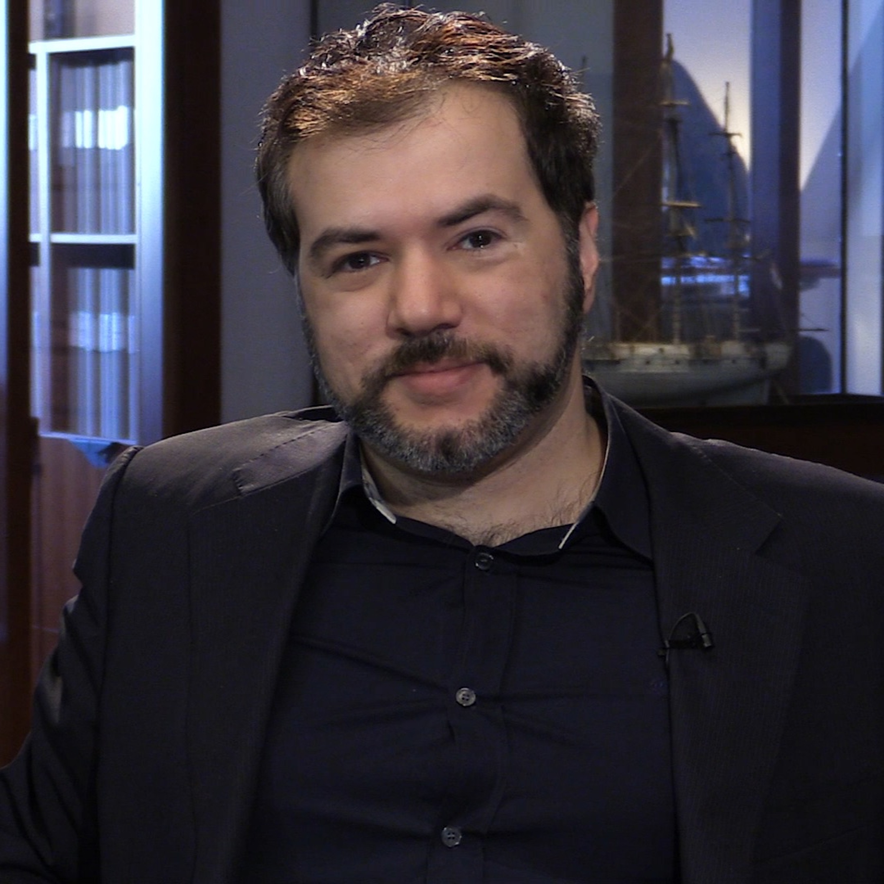 Podcastbild: 82. Studio Axess 2018 – Tino Sanandaji – Vems skuld är det?