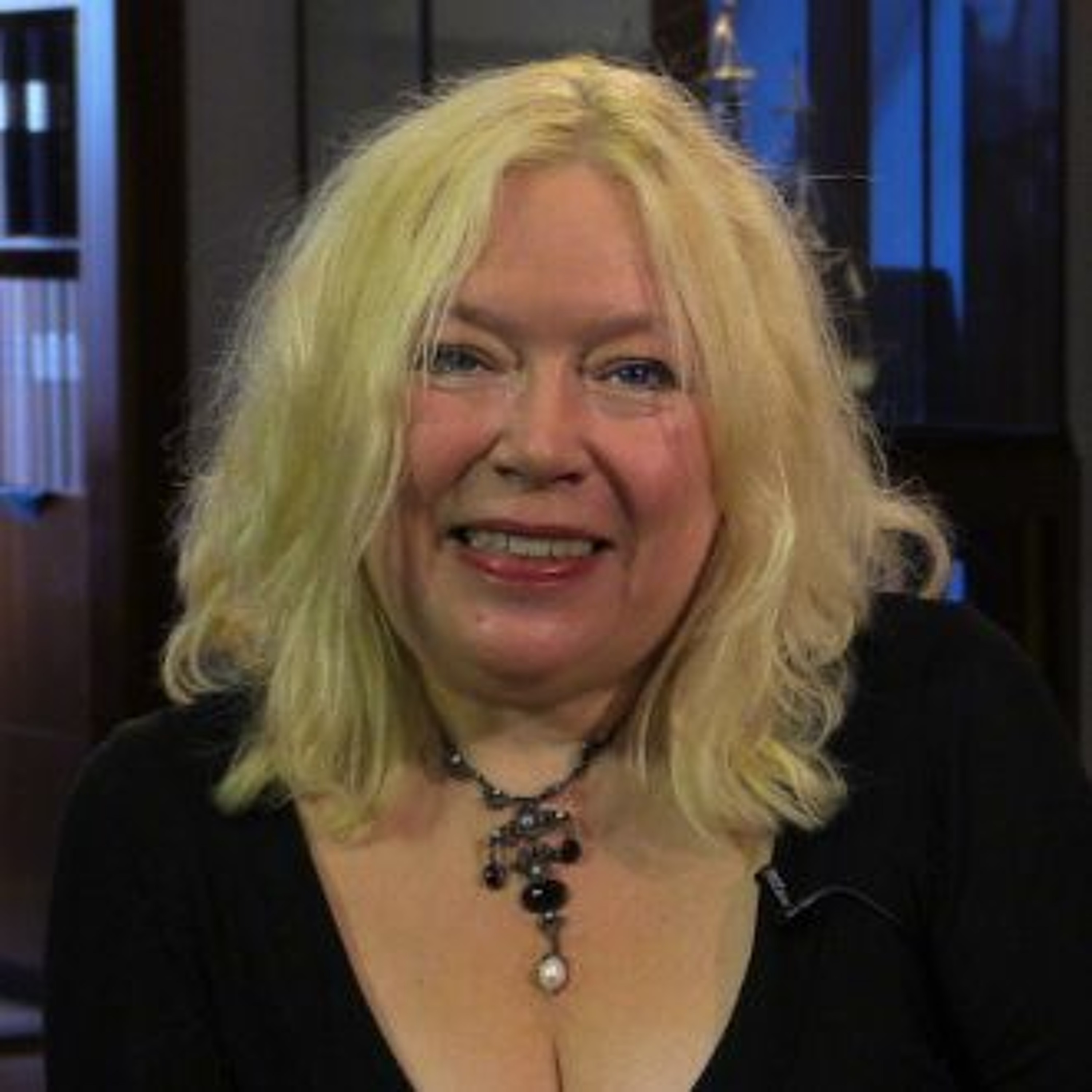 Podcastbild: 36. Luthersson läser världslitteraturen 2015 – Om Alexander den store med Eva-Carin Gerö