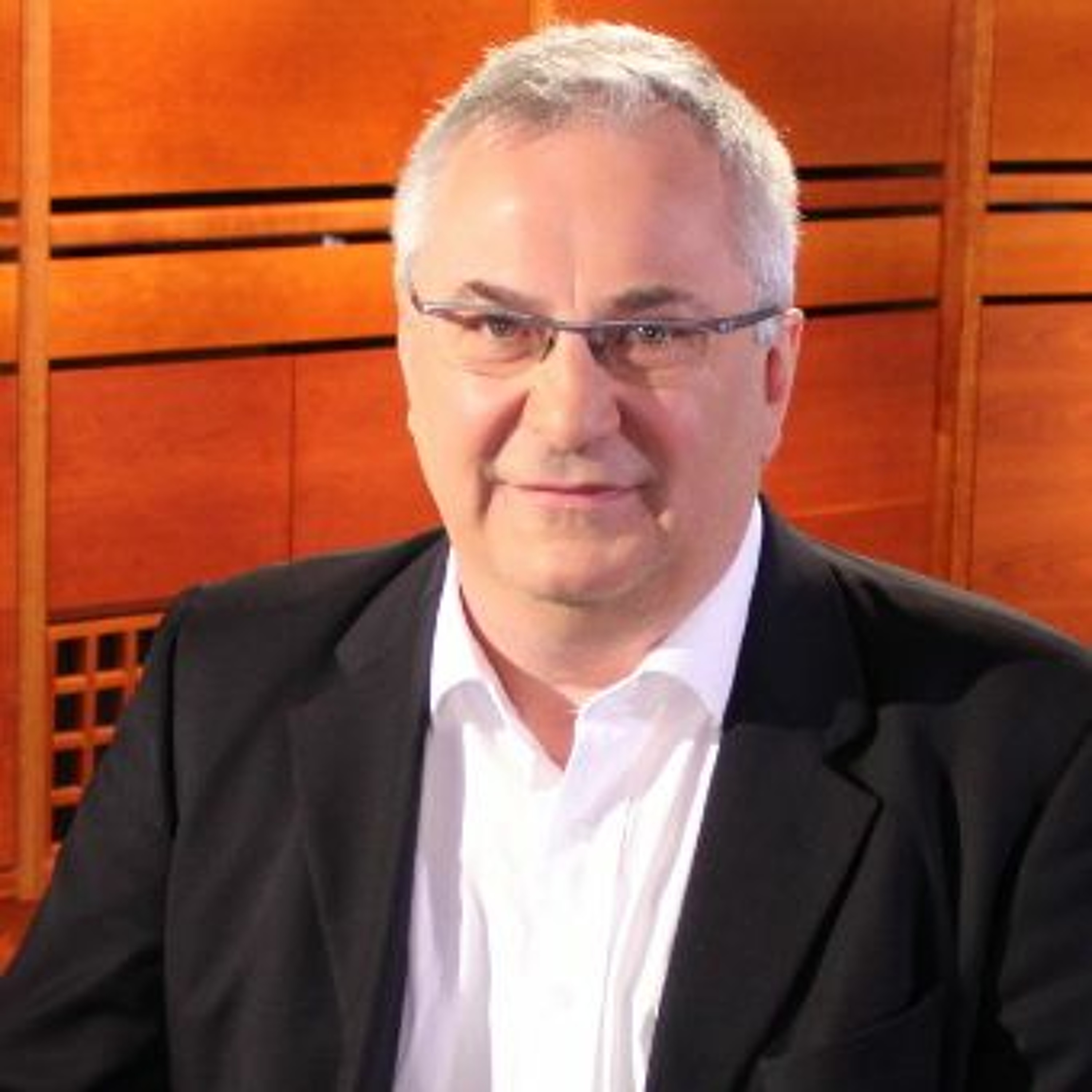 Podcastbild: 11. Luthersson läser världslitteraturen 2013 – Om Ernst Jünger med Carl-Göran Heidegren