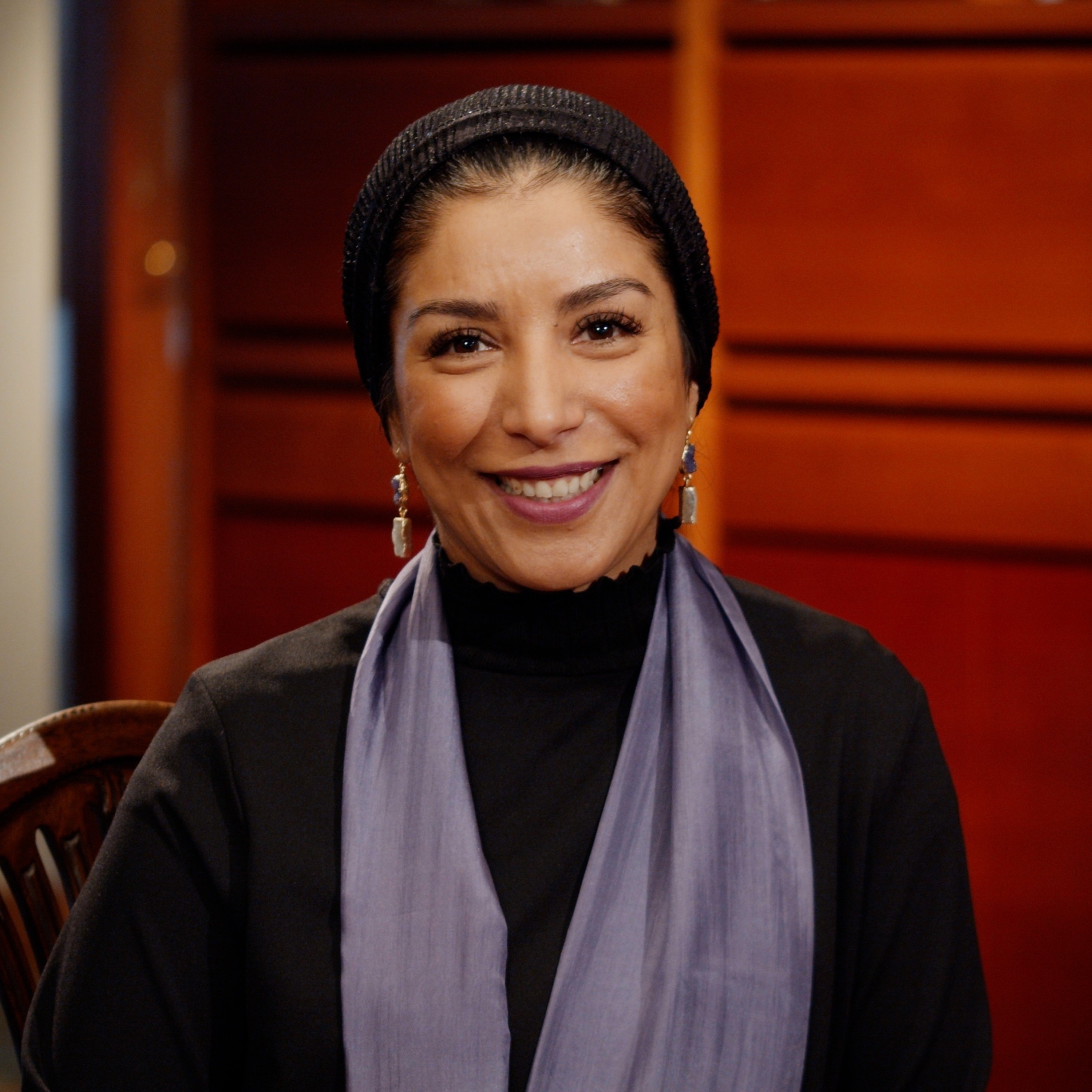 Podcastbild: 18. Förklara din forskning – Kvinnors företagande i Mellanöstern med Sumaya Hashim