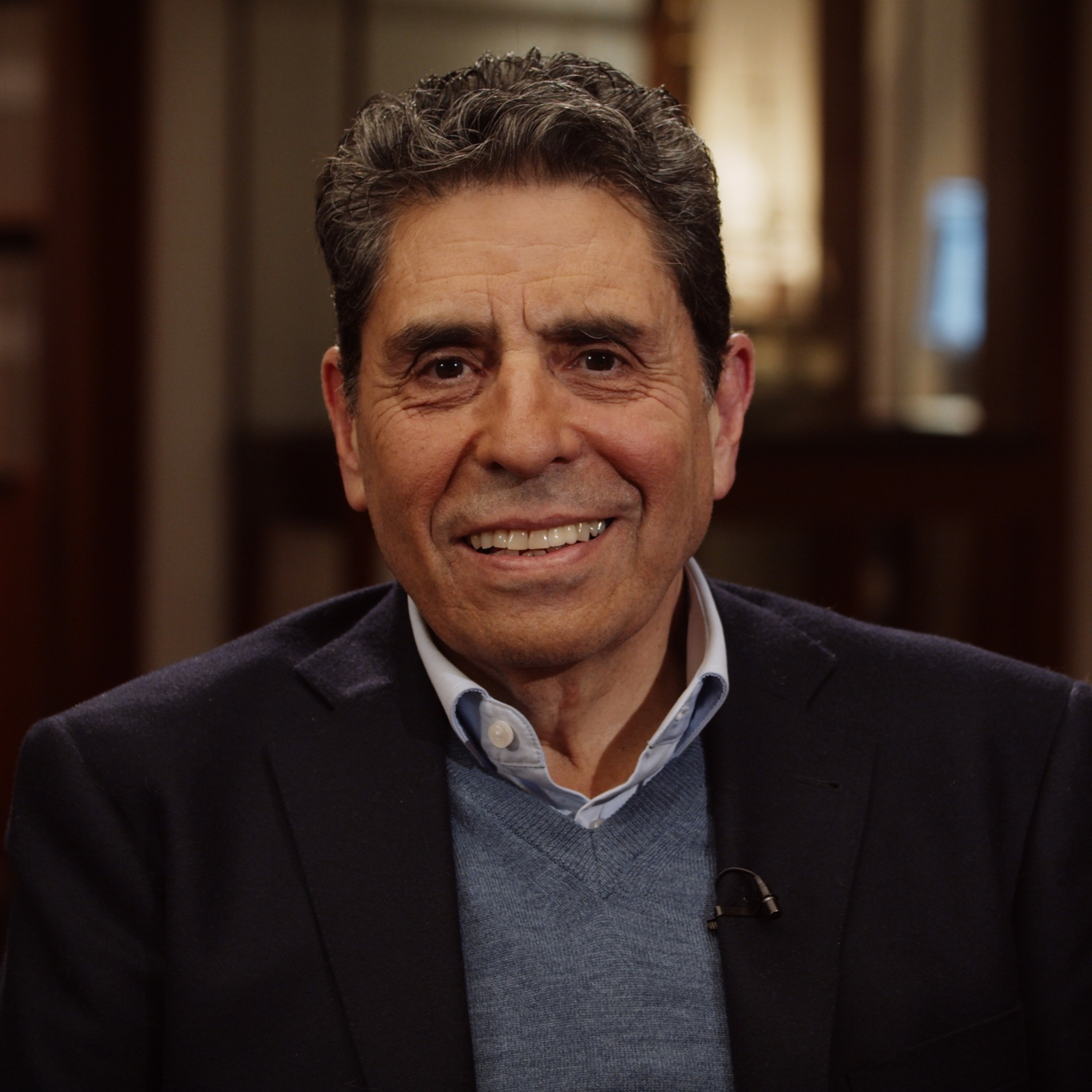 Podcastbild: 100. Studio Axess 2019 – Mauricio Rojas – Protester i Chile i framgångens spår