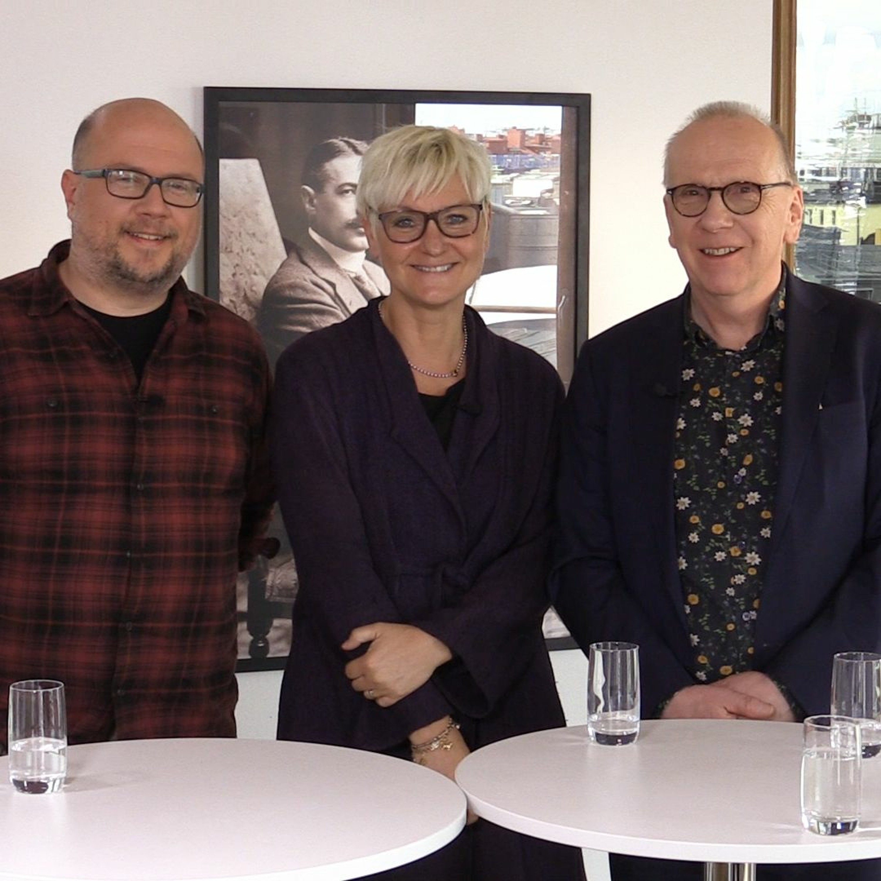 Podcastbild: 11. Panelen 2019 – Reinfeldtrapporten, den krympande mitten och Nyamko Sabuni