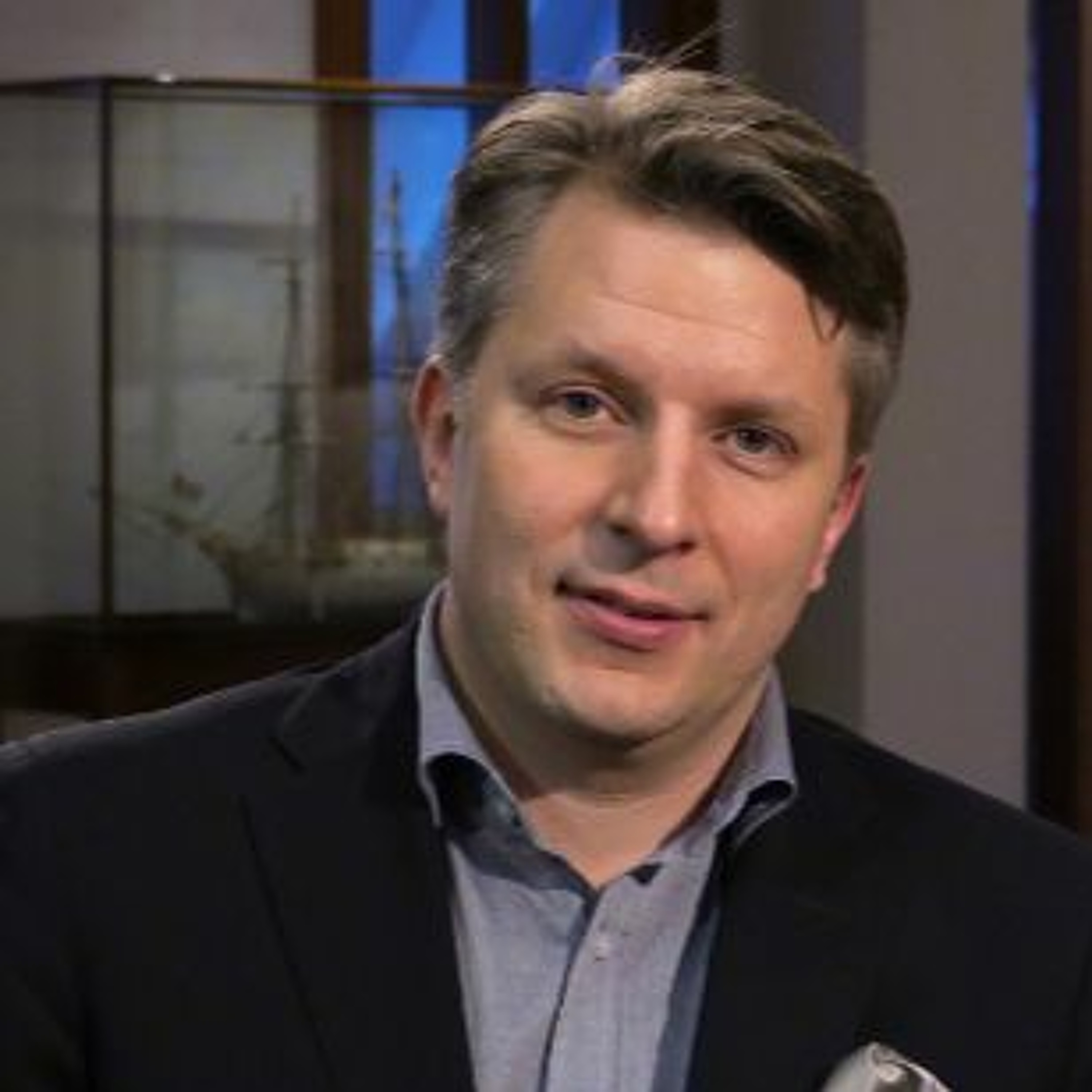 Podcastbild: 35. Luthersson läser världslitteraturen 2015 – Om Friedrich Nietzsche med Johan Tralau