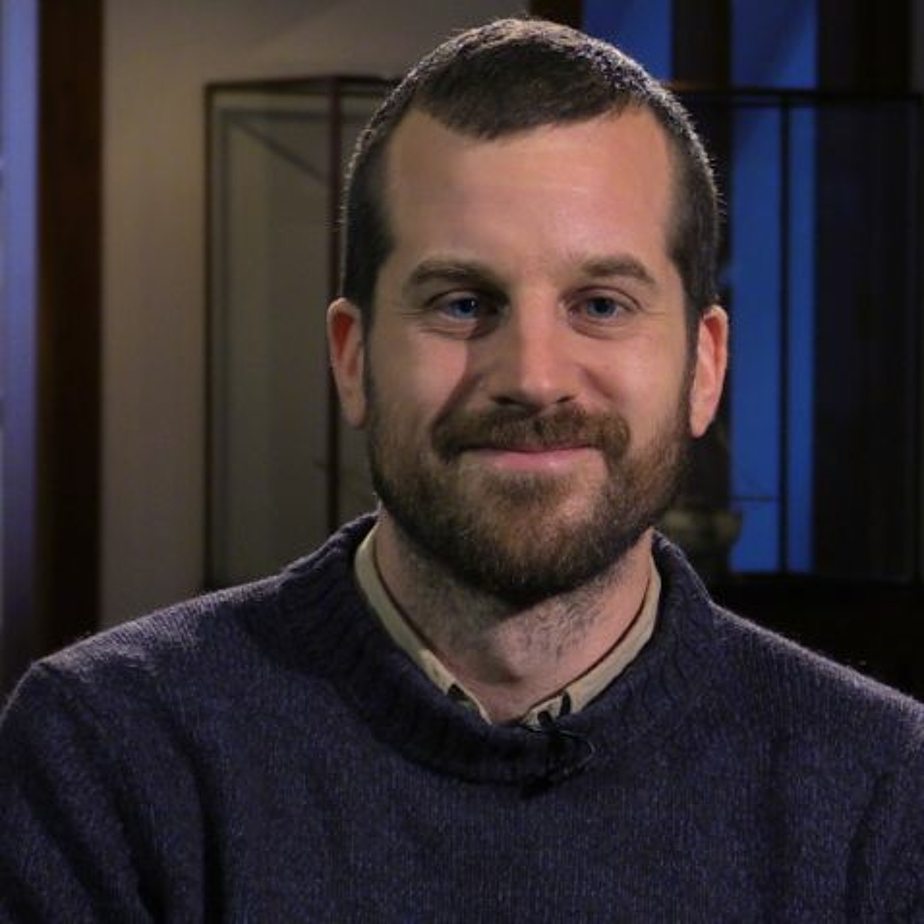 Podcastbild: 47. Luthersson läser världslitteraturen 2018 – Om Michel Houellebecq med Alfred Sjödin