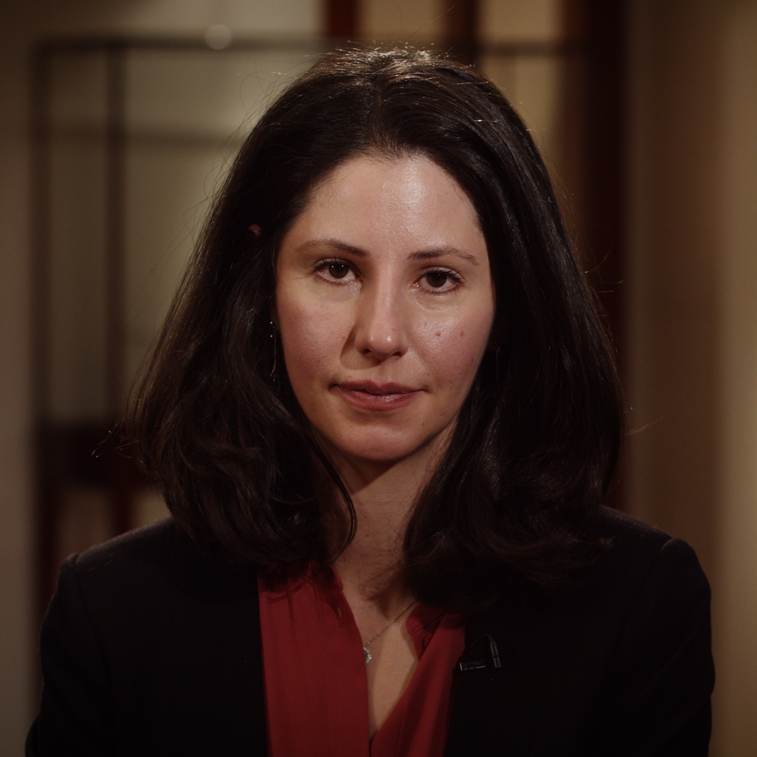 Podcastbild: 98. Studio Axess 2019 – Paulina Neuding – Svenska bomber dånar i utländska medier