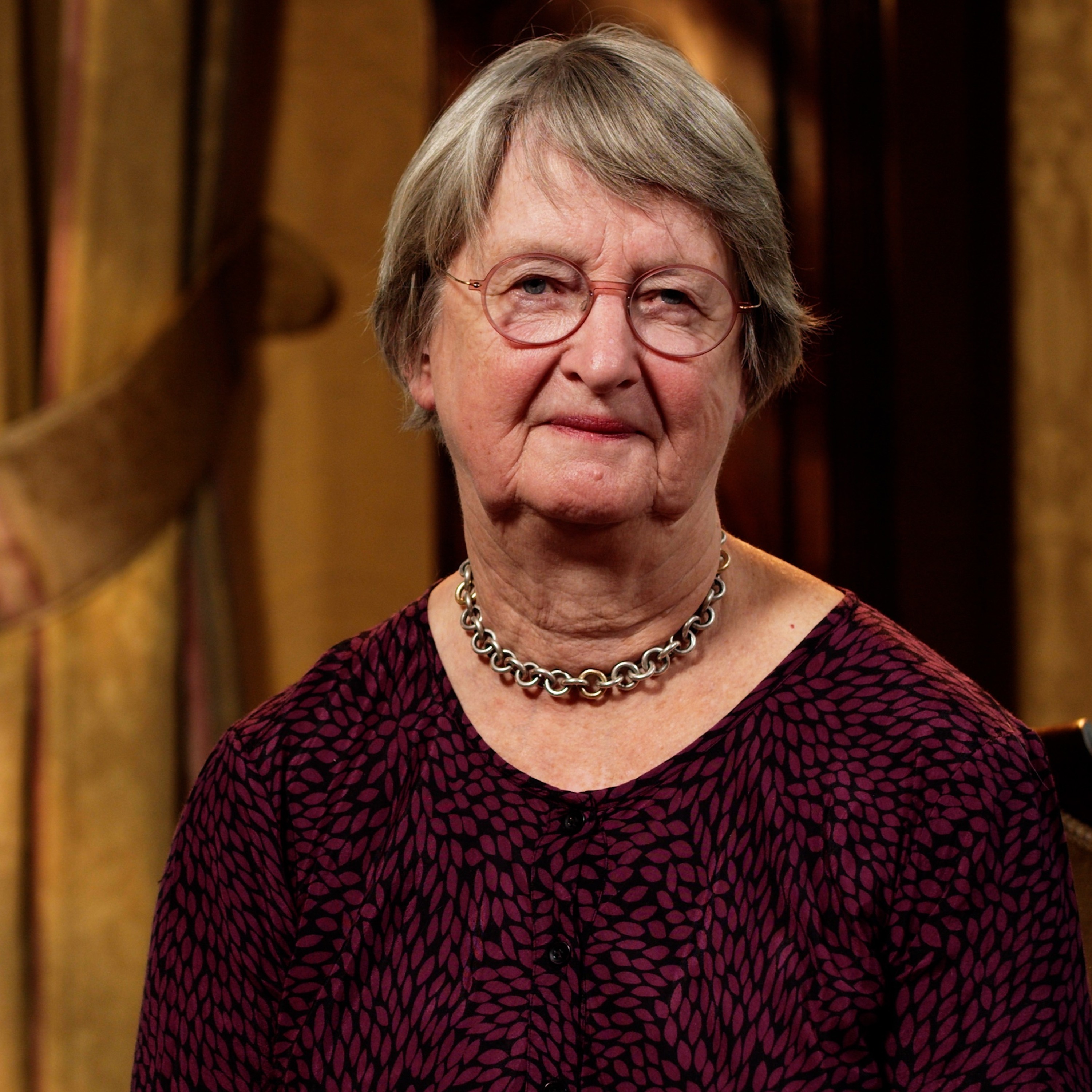 Podcastbild: 43. Veckans bok 2021 – Läkarinnor med Gudrun Nyberg