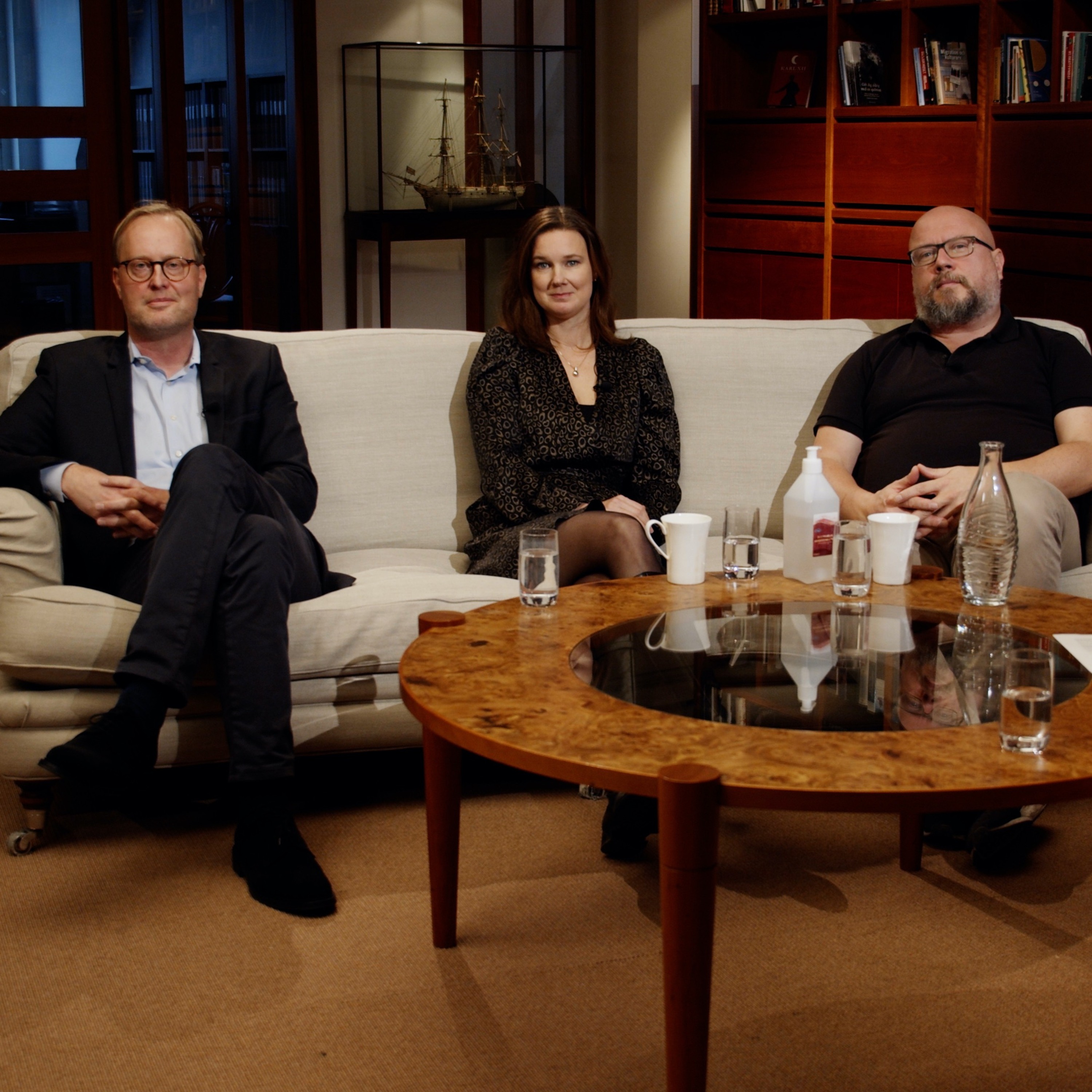 Podcastbild: 24. Panelen 2020 – Andra coronavågen, Trump vägrar ge sig och M:s idéprogram