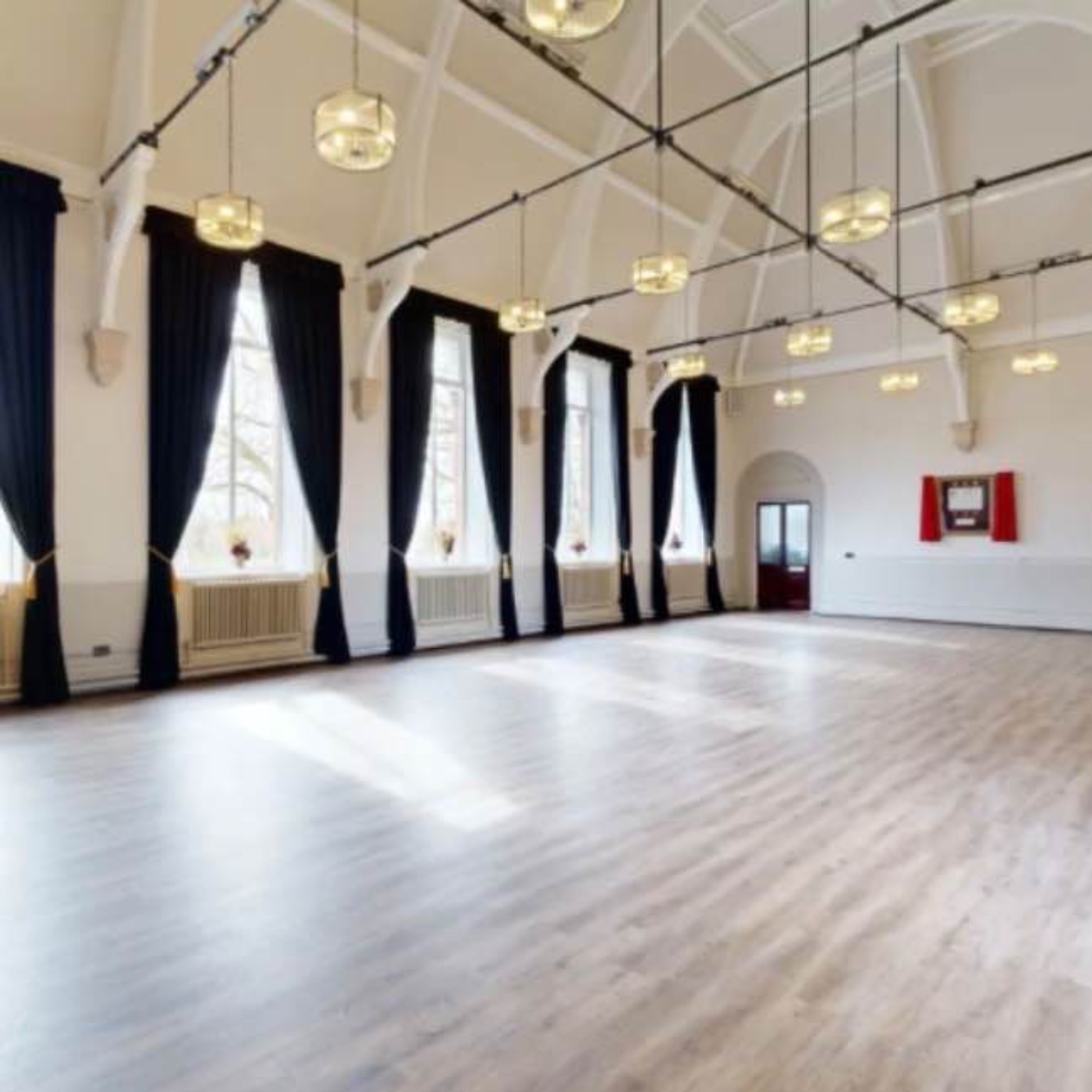 Eddie Hall Leans to the Right?