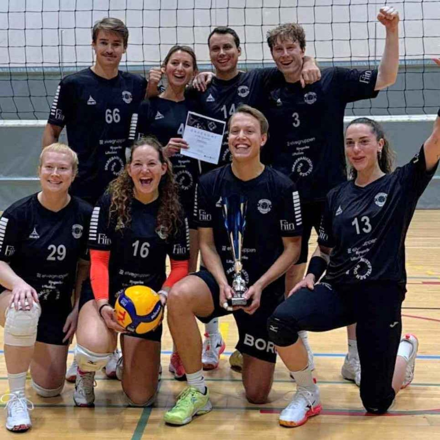 Hønefoss vollyballklubb server i medvind episode artwork